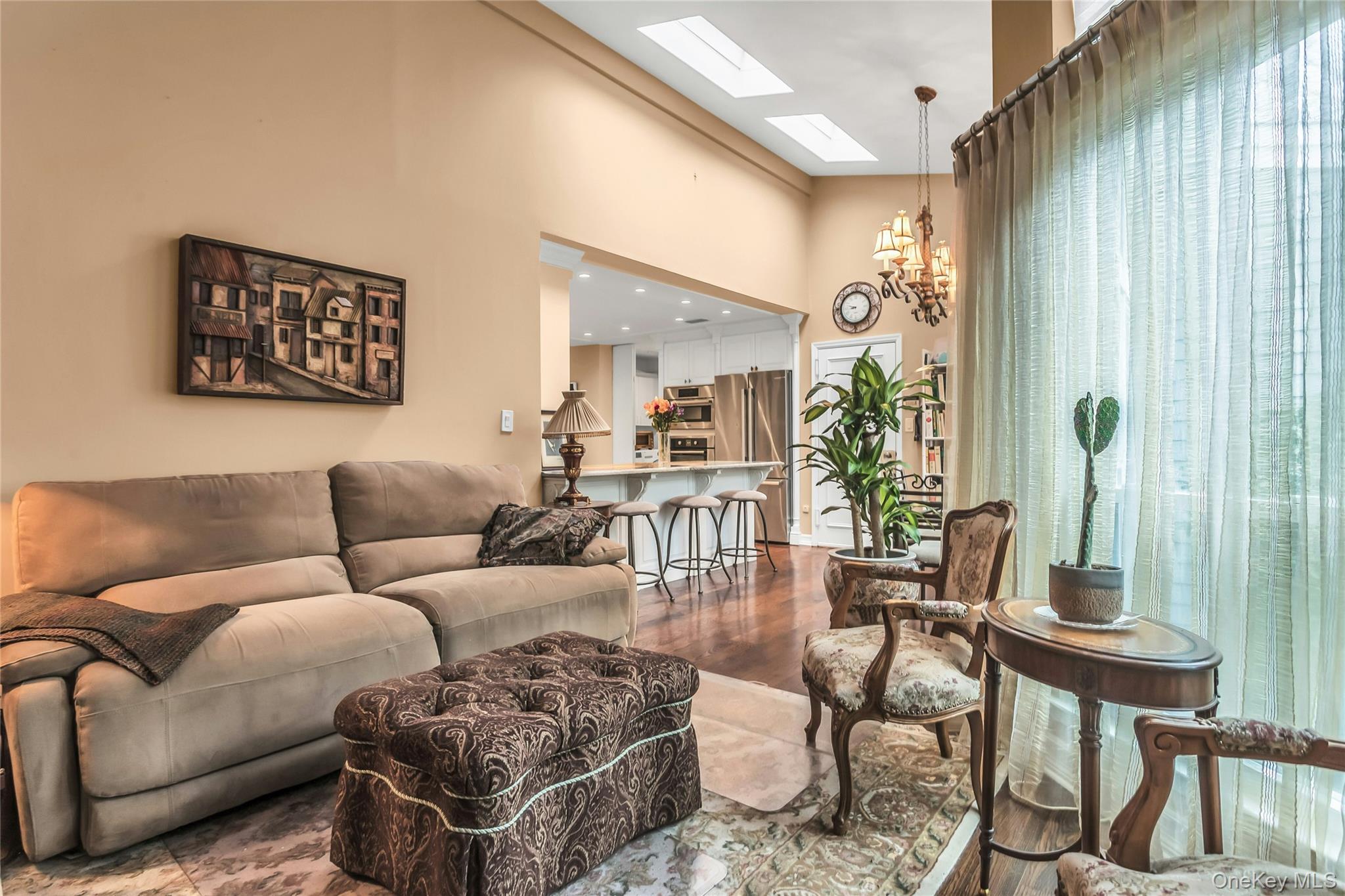 #16 photo, 52 Hyde Court, Manhasset , NY 11030