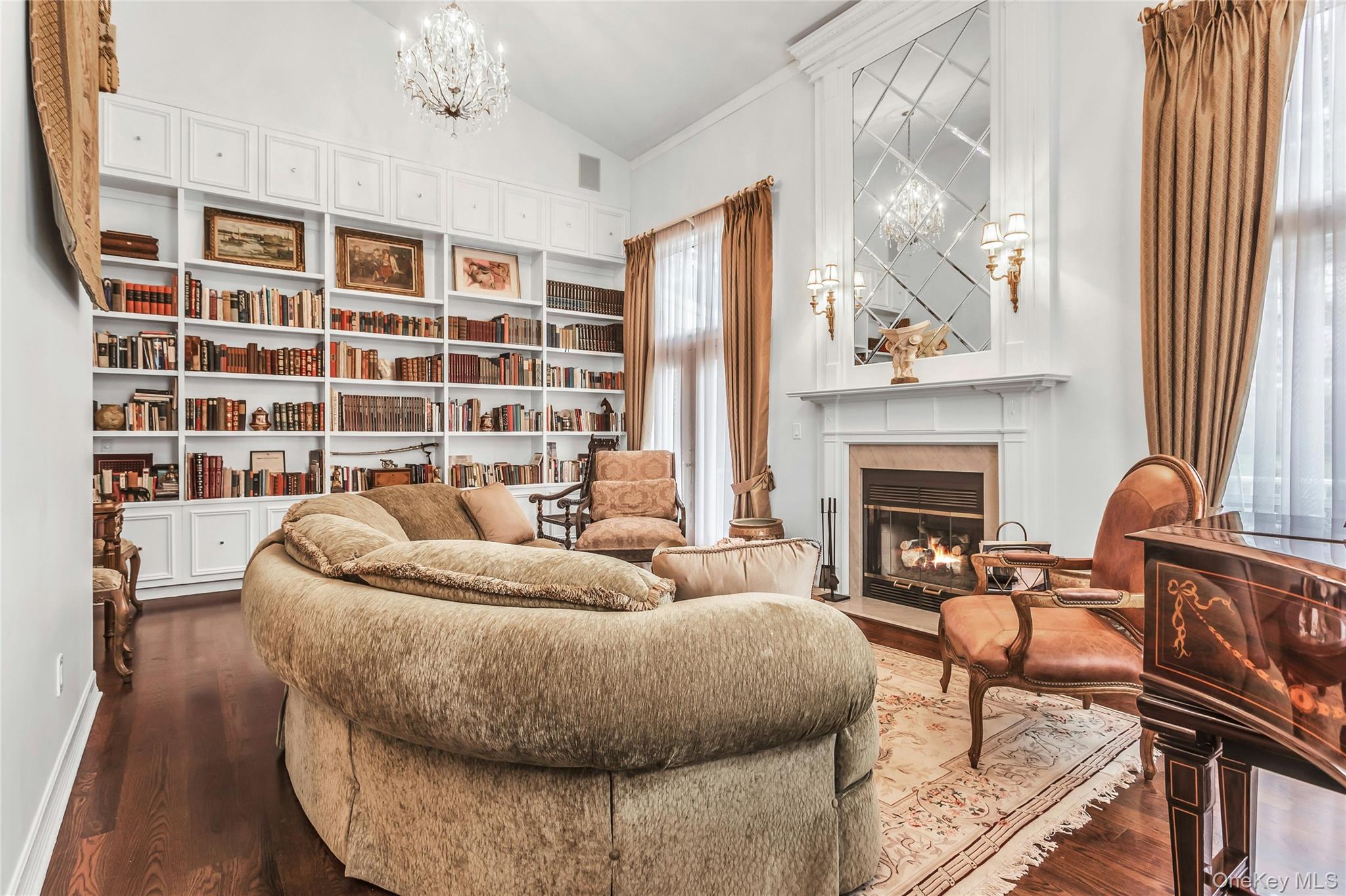 #5 photo, 52 Hyde Court, Manhasset , NY 11030