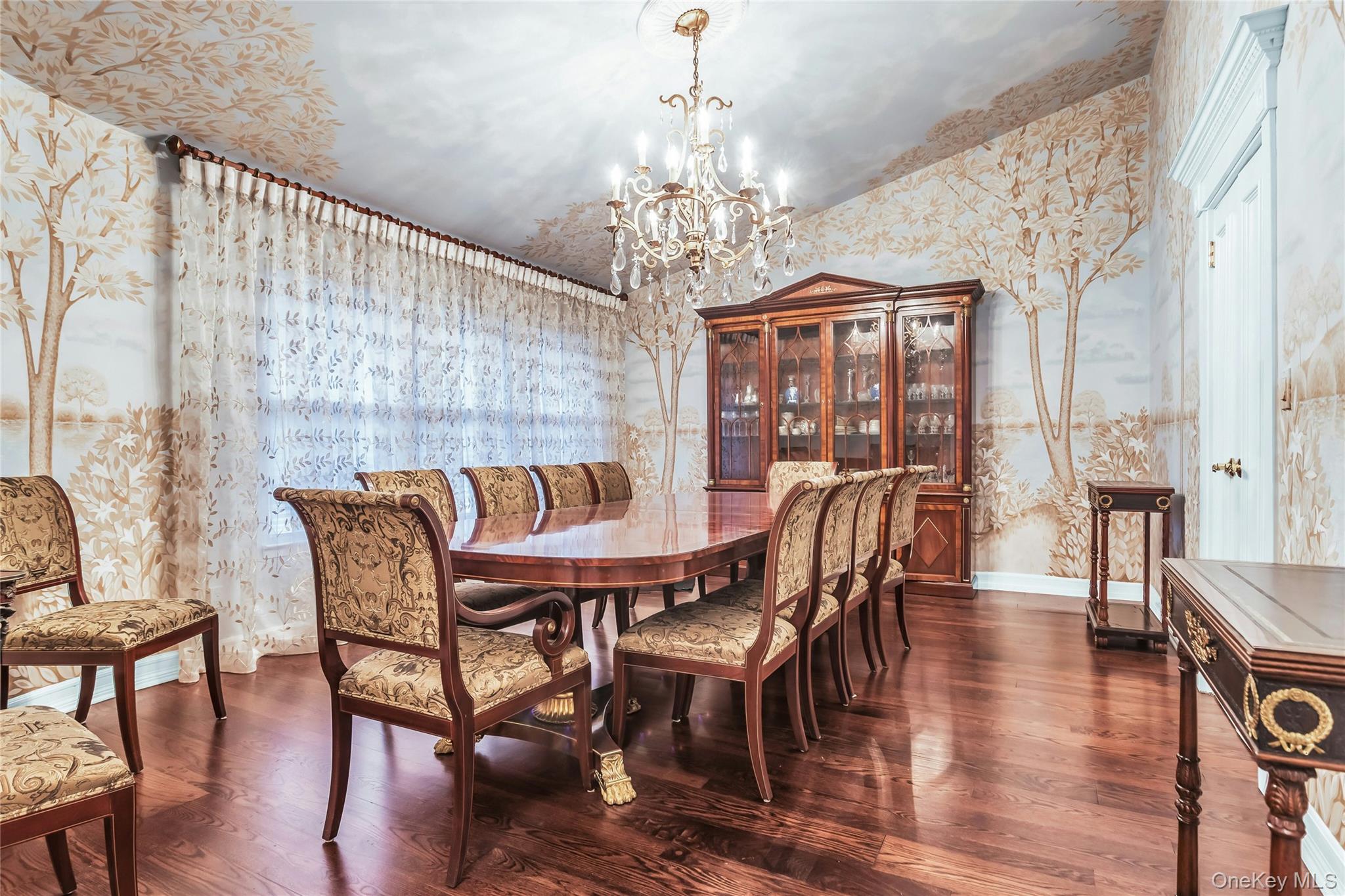 #8 photo, 52 Hyde Court, Manhasset , NY 11030