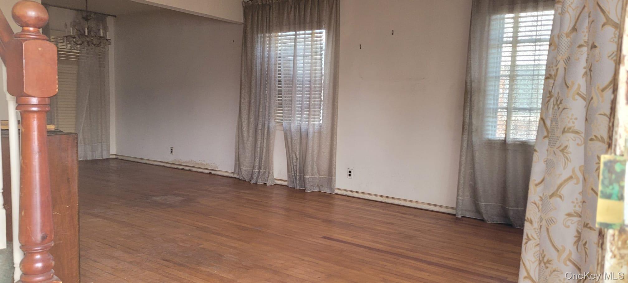 #5 photo, 73 Schumacher Drive, New Hyde Park , NY 11040