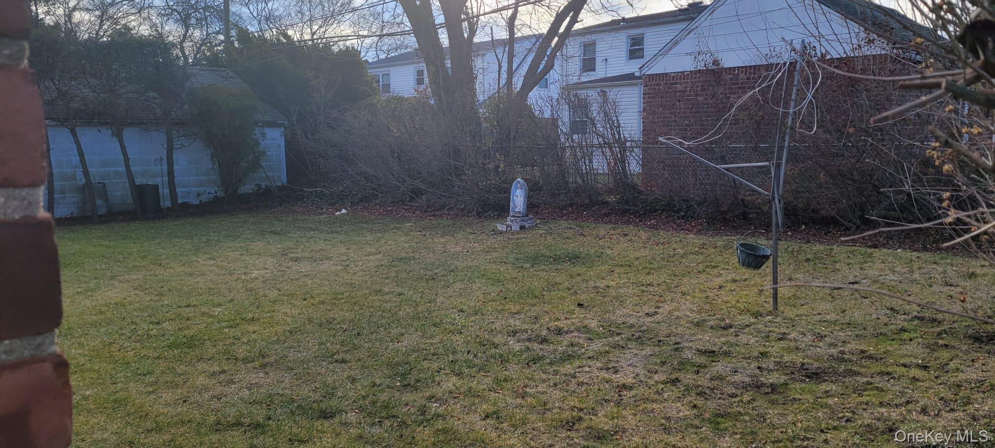 #6 photo, 73 Schumacher Drive, New Hyde Park , NY 11040