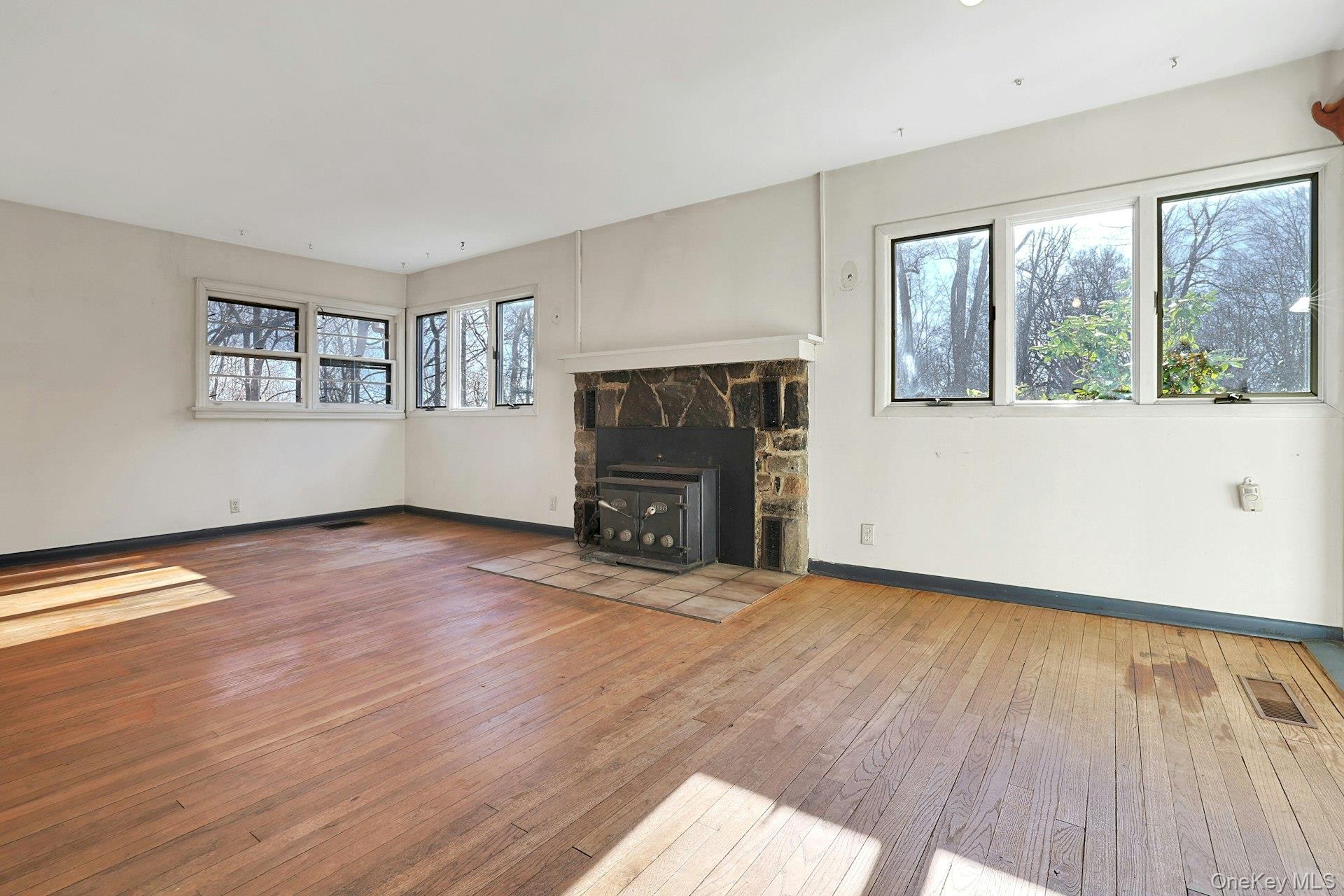 #5 photo, 35 Mountain Trail, Croton-on-Hudson , NY 10520