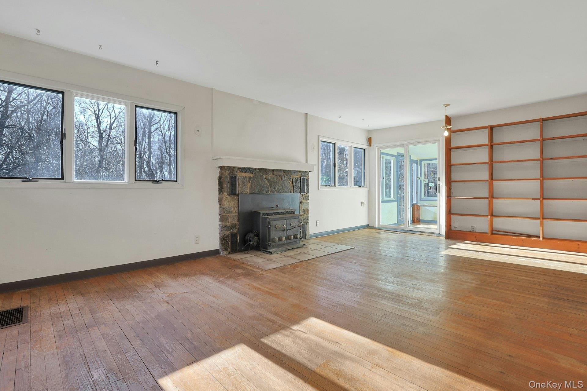 #6 photo, 35 Mountain Trail, Croton-on-Hudson , NY 10520