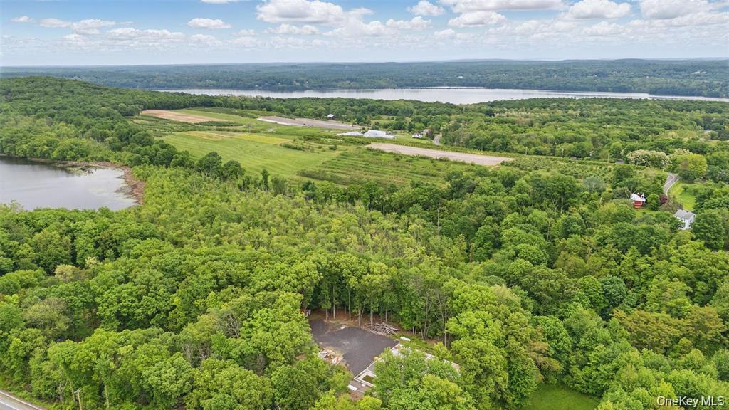 #1 photo, 715 Broadway, Esopus , NY 12429