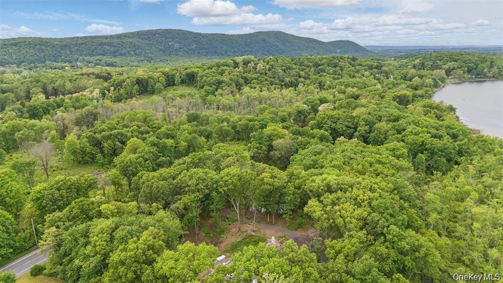 #14 photo, 715 Broadway, Esopus , NY 12429