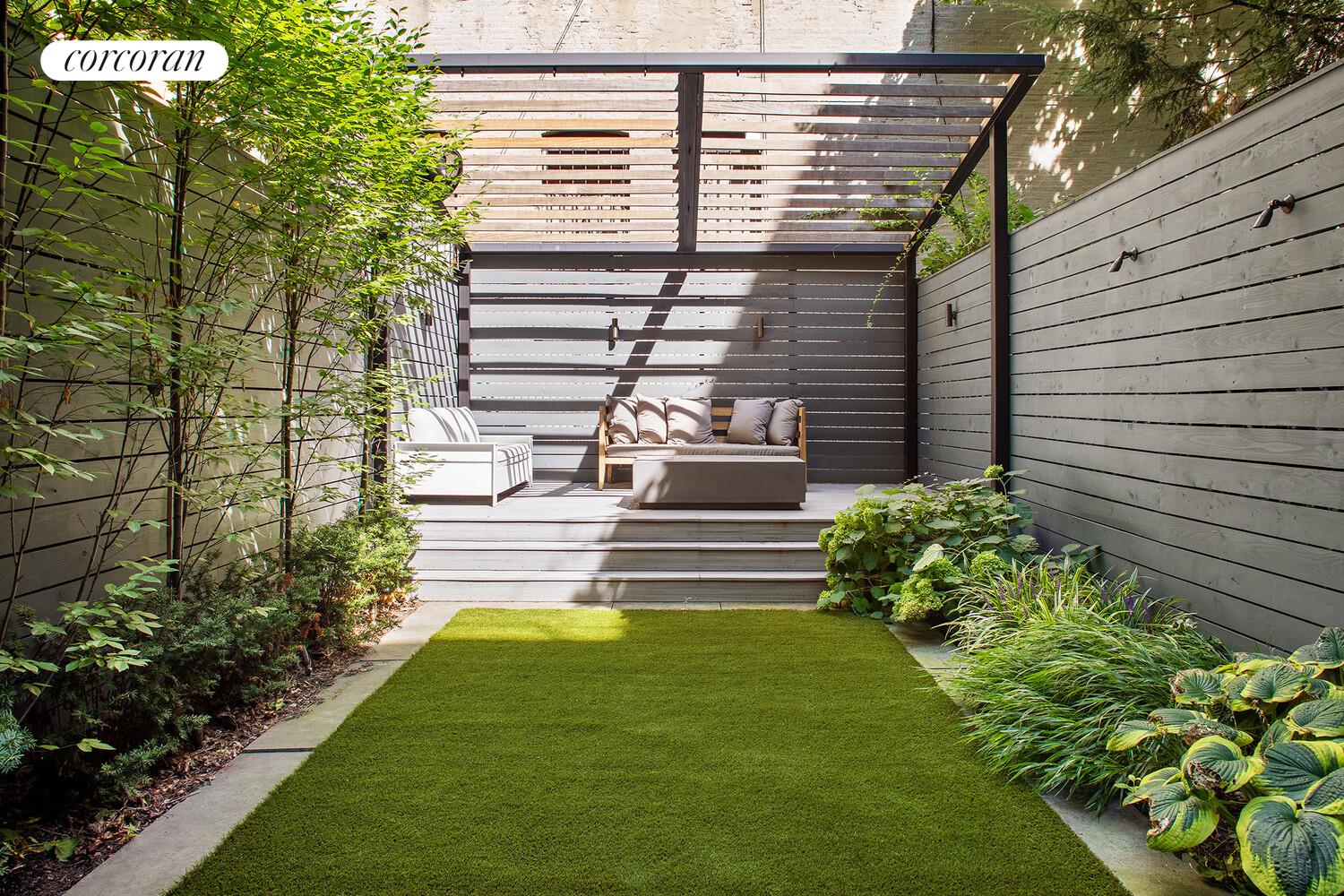 #4 photo, New York City, मैनहटन Central Harlem , NY 10027