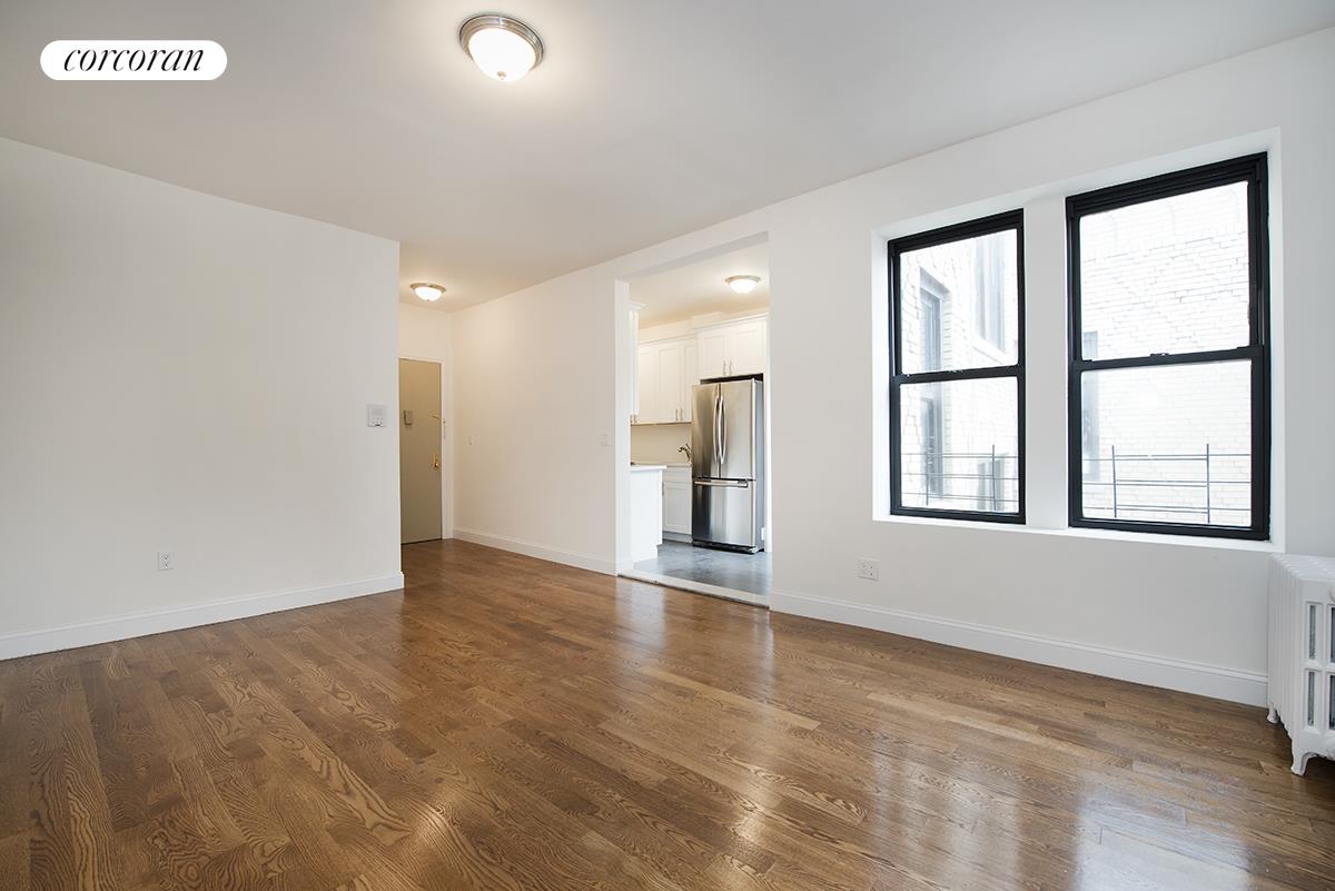 #3 photo, Woodside, कुईंस Woodside , NY 11377