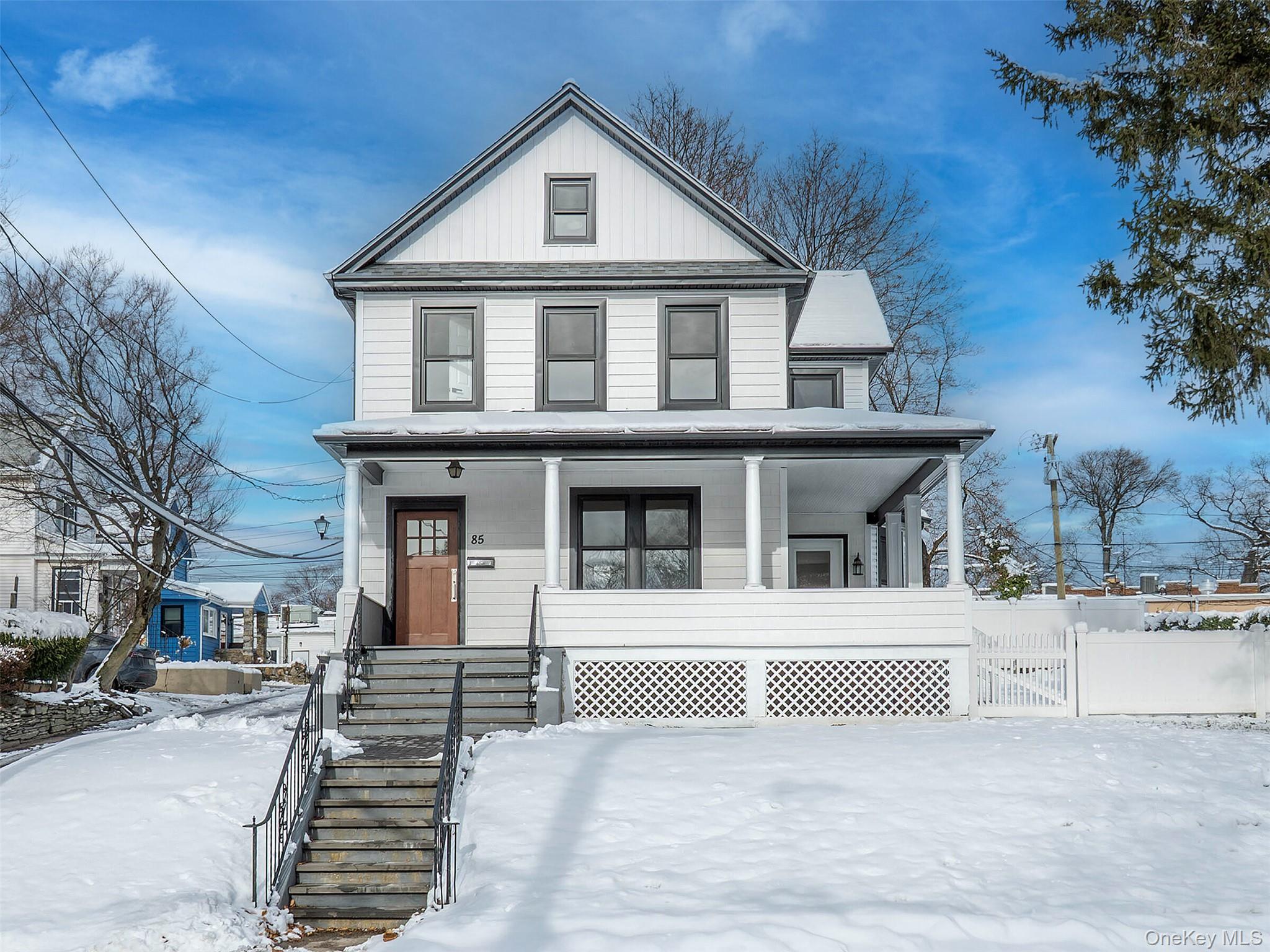 #1 photo, 85 Webster Avenue, 롱 아일랜드 Port Washington , NY 11050