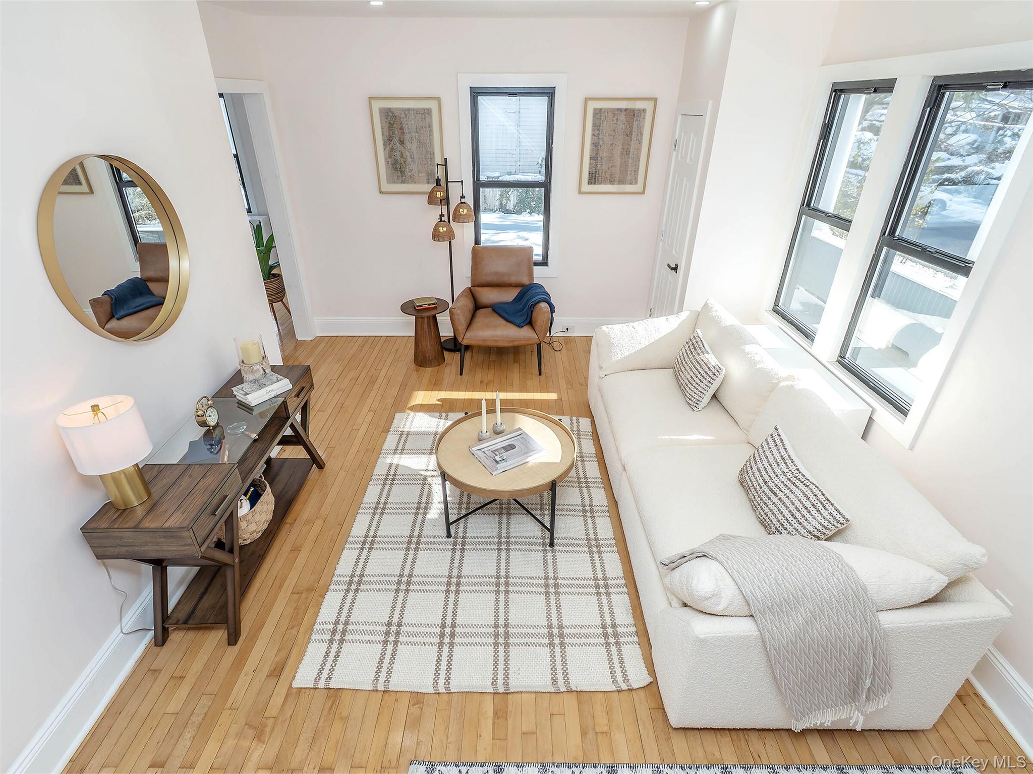 #14 photo, 85 Webster Avenue, 롱 아일랜드 Port Washington , NY 11050