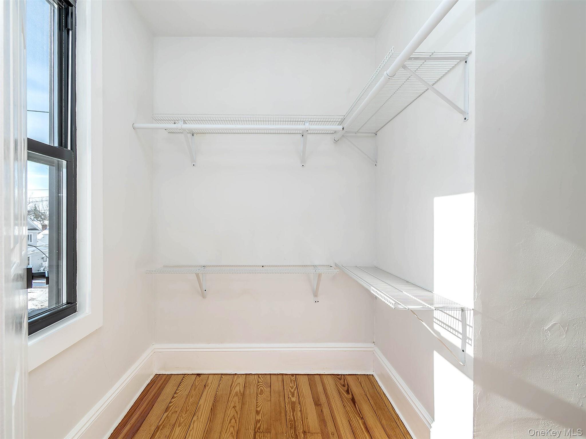 #19 photo, 85 Webster Avenue, 롱 아일랜드 Port Washington , NY 11050