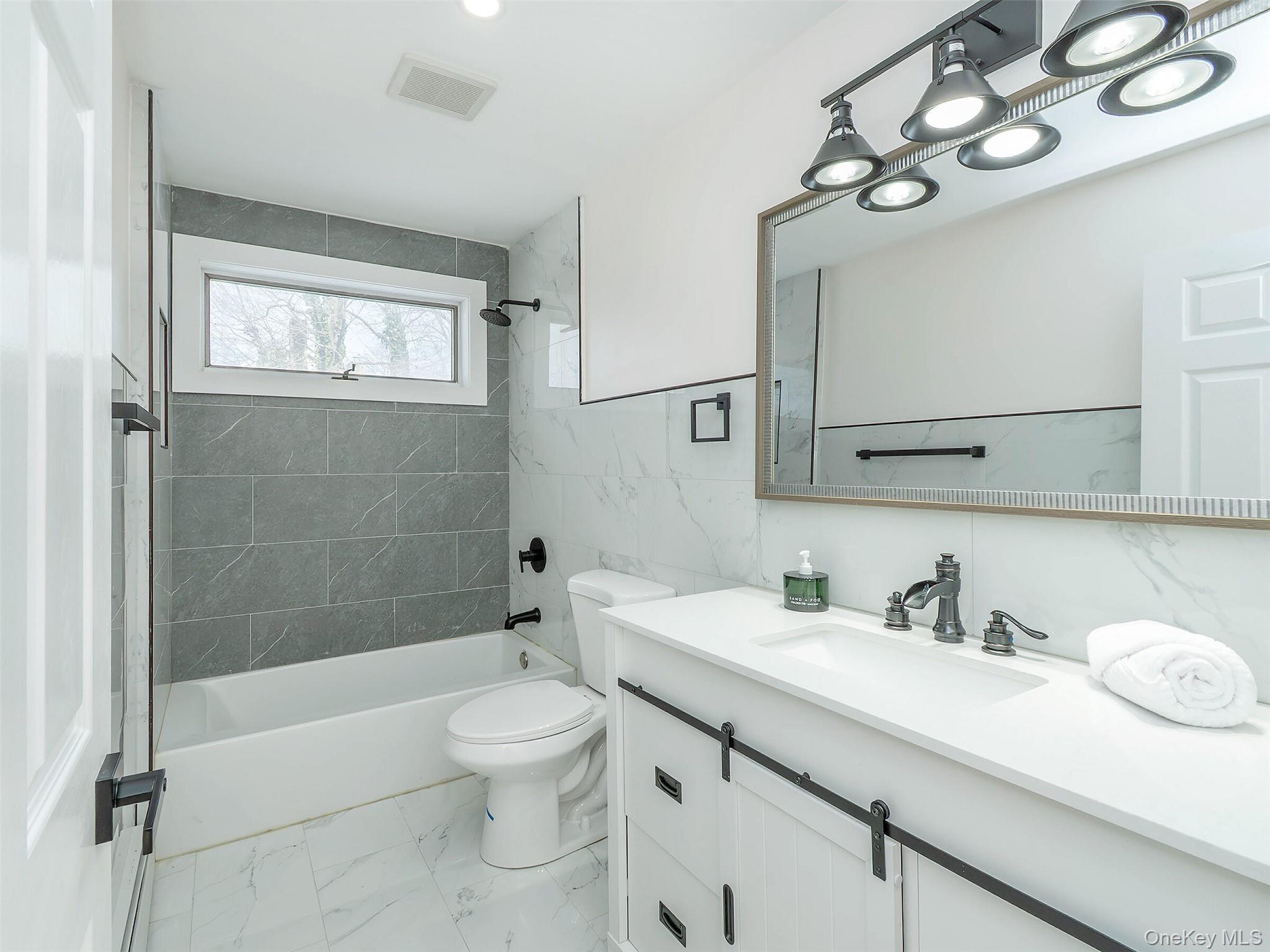 #20 photo, 85 Webster Avenue, 롱 아일랜드 Port Washington , NY 11050