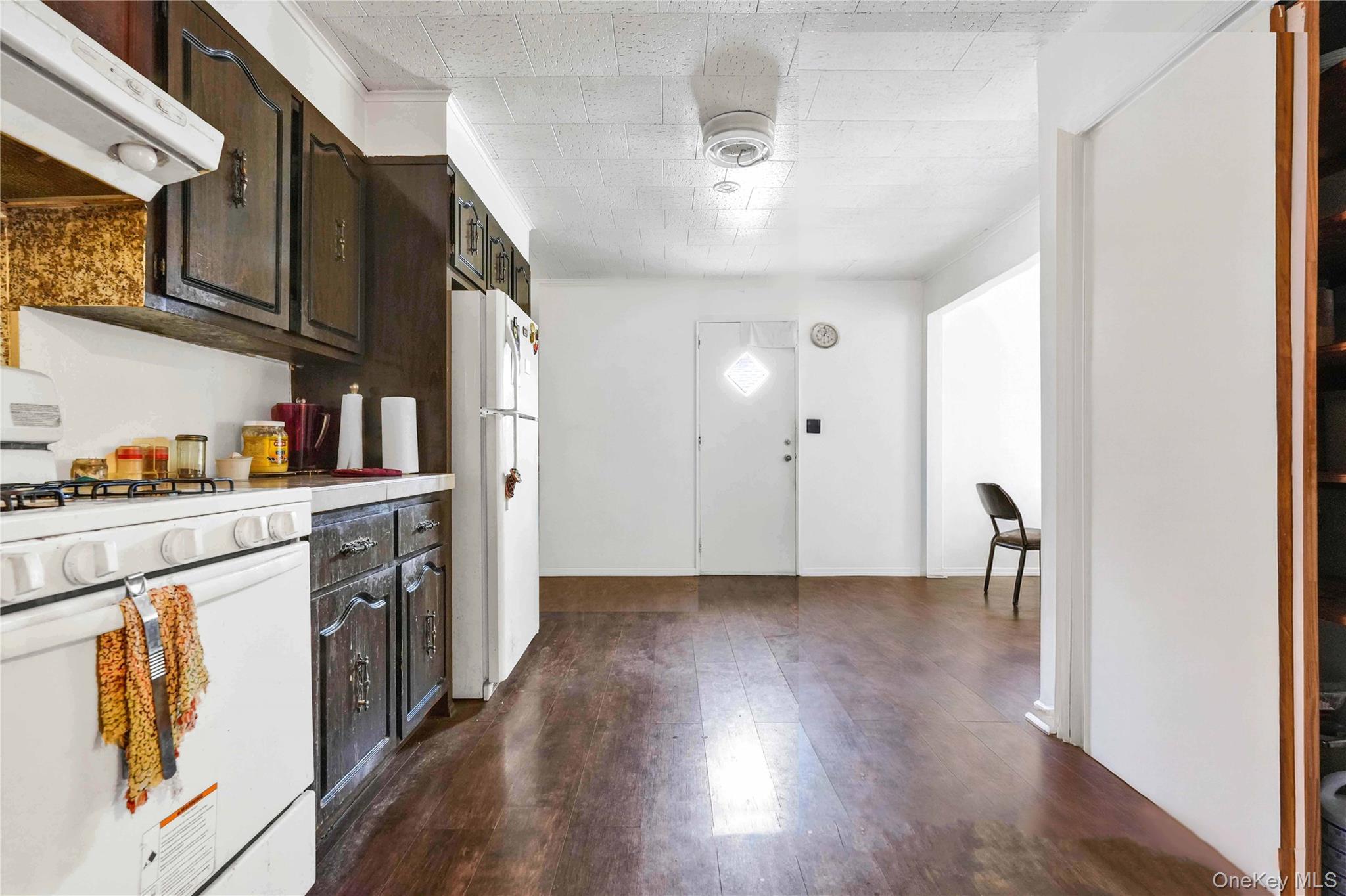 #7 photo, 85-86 263 Street, Floral Park , NY 11001