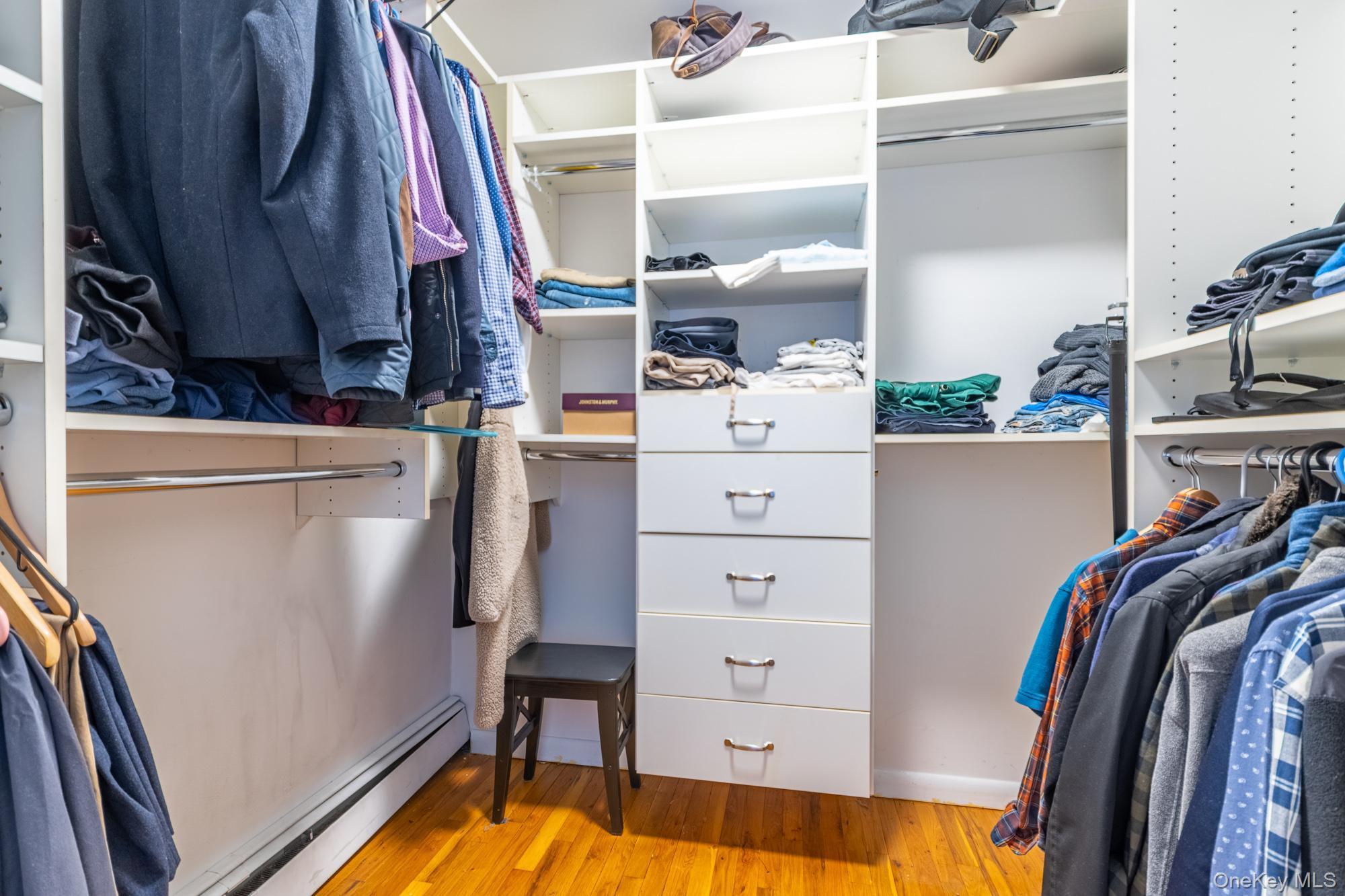 #12 photo, 977 Woodcliff Drive, Franklin Square , NY 11010