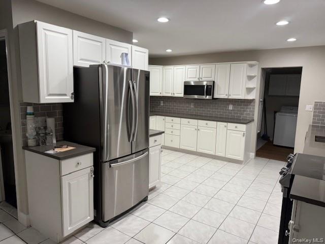 #17 photo, 977 Woodcliff Drive, Franklin Square , NY 11010