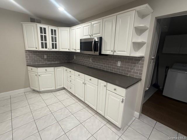 #19 photo, 977 Woodcliff Drive, Franklin Square , NY 11010