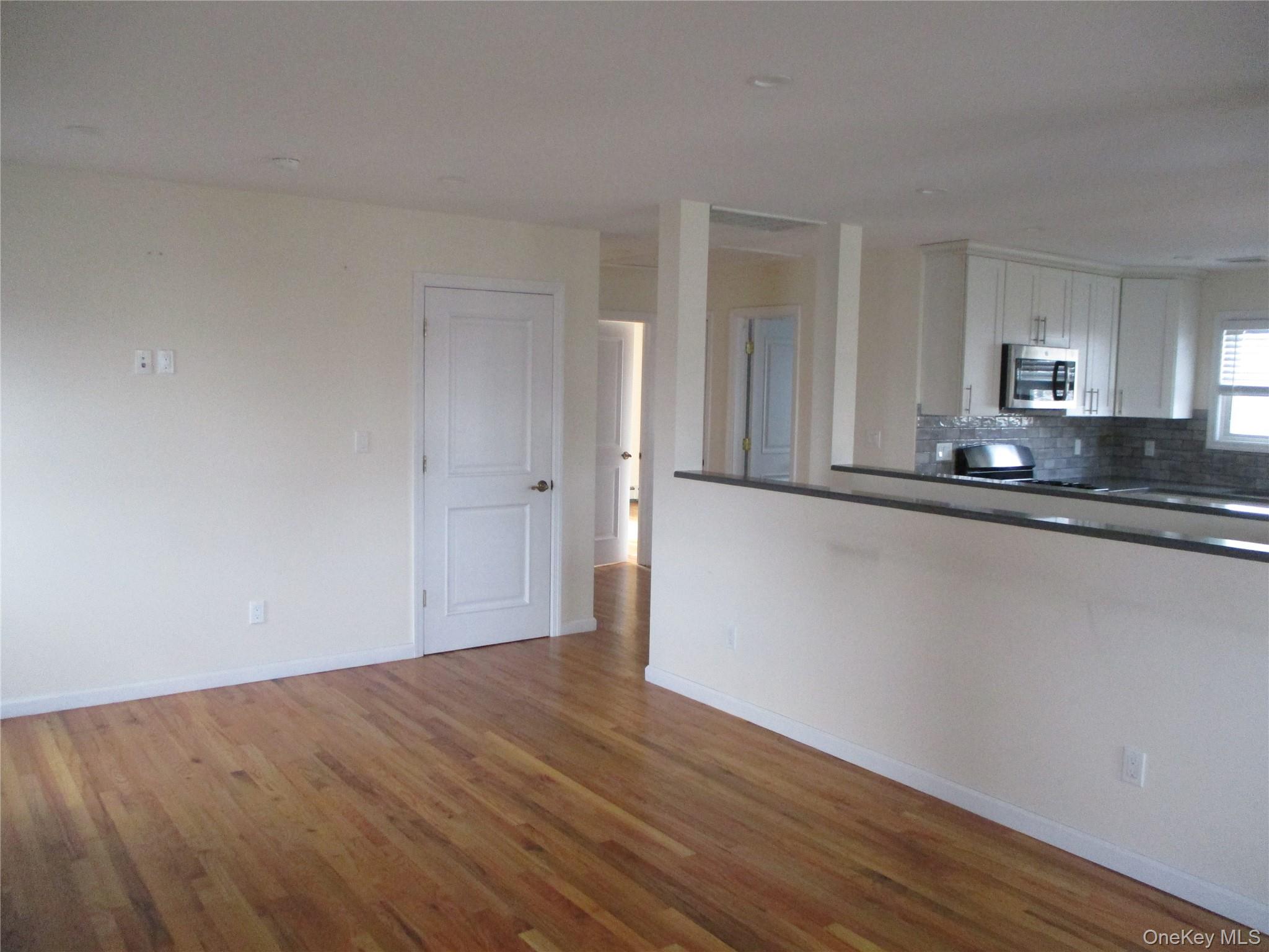 #6 photo, 15 Alice Court, East Rockaway , NY 11518