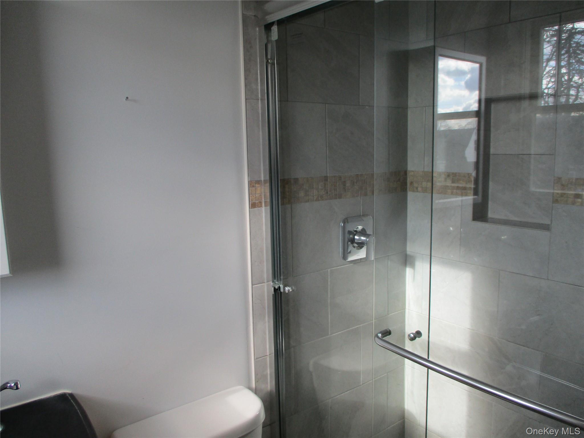 #7 photo, 15 Alice Court, East Rockaway , NY 11518