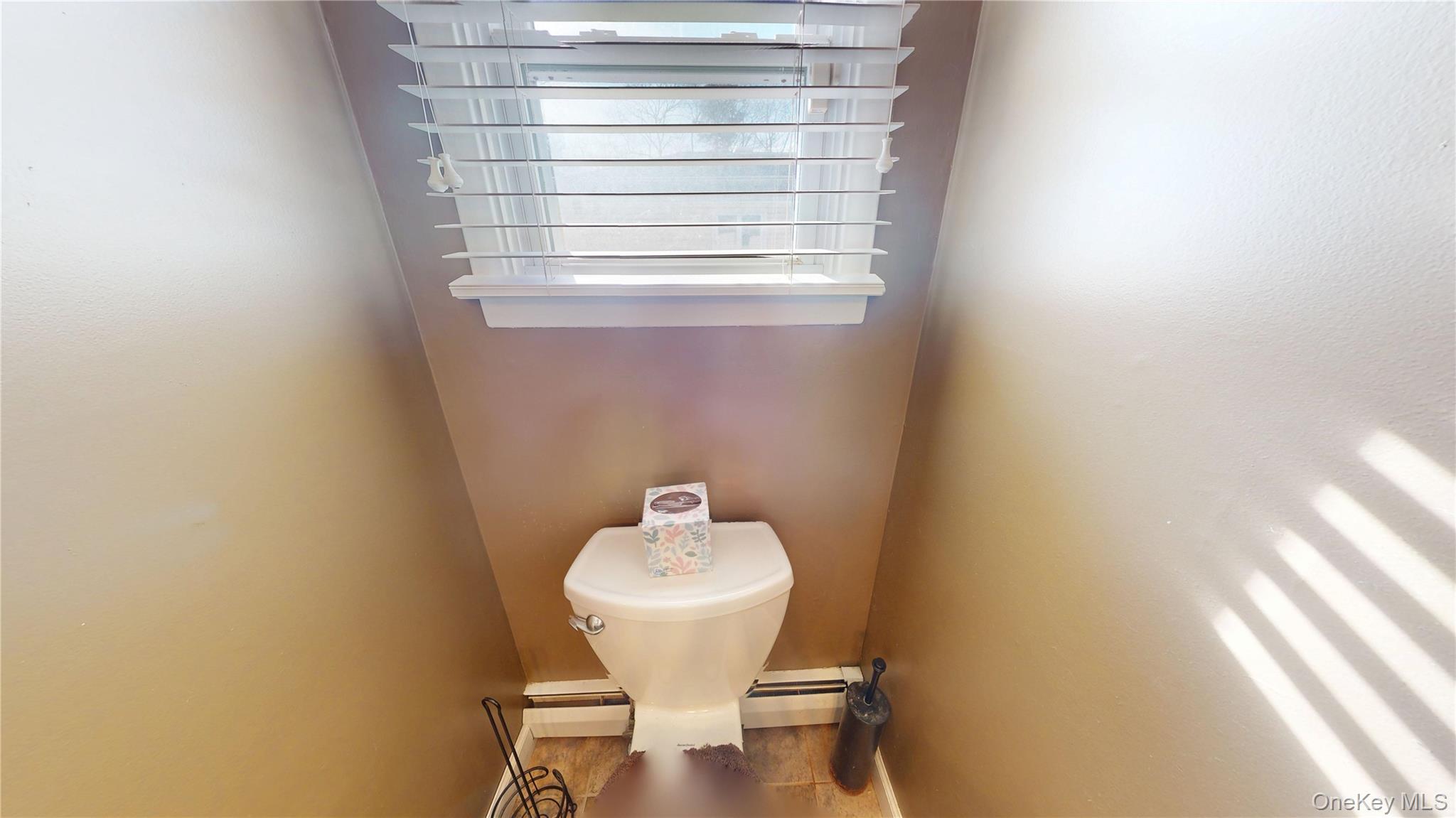 #10 photo, 8 Pleasant Avenue, 롱 아일랜드 Farmingdale , NY 11735