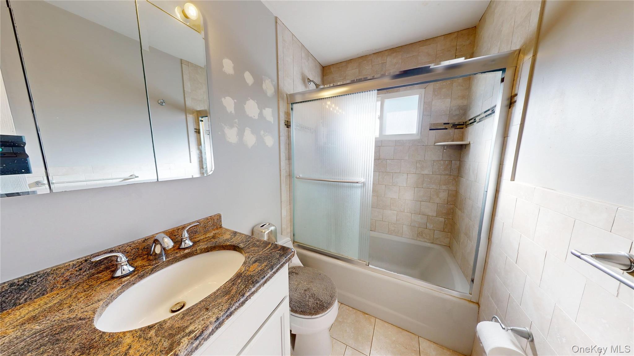 #17 photo, 8 Pleasant Avenue, 롱 아일랜드 Farmingdale , NY 11735