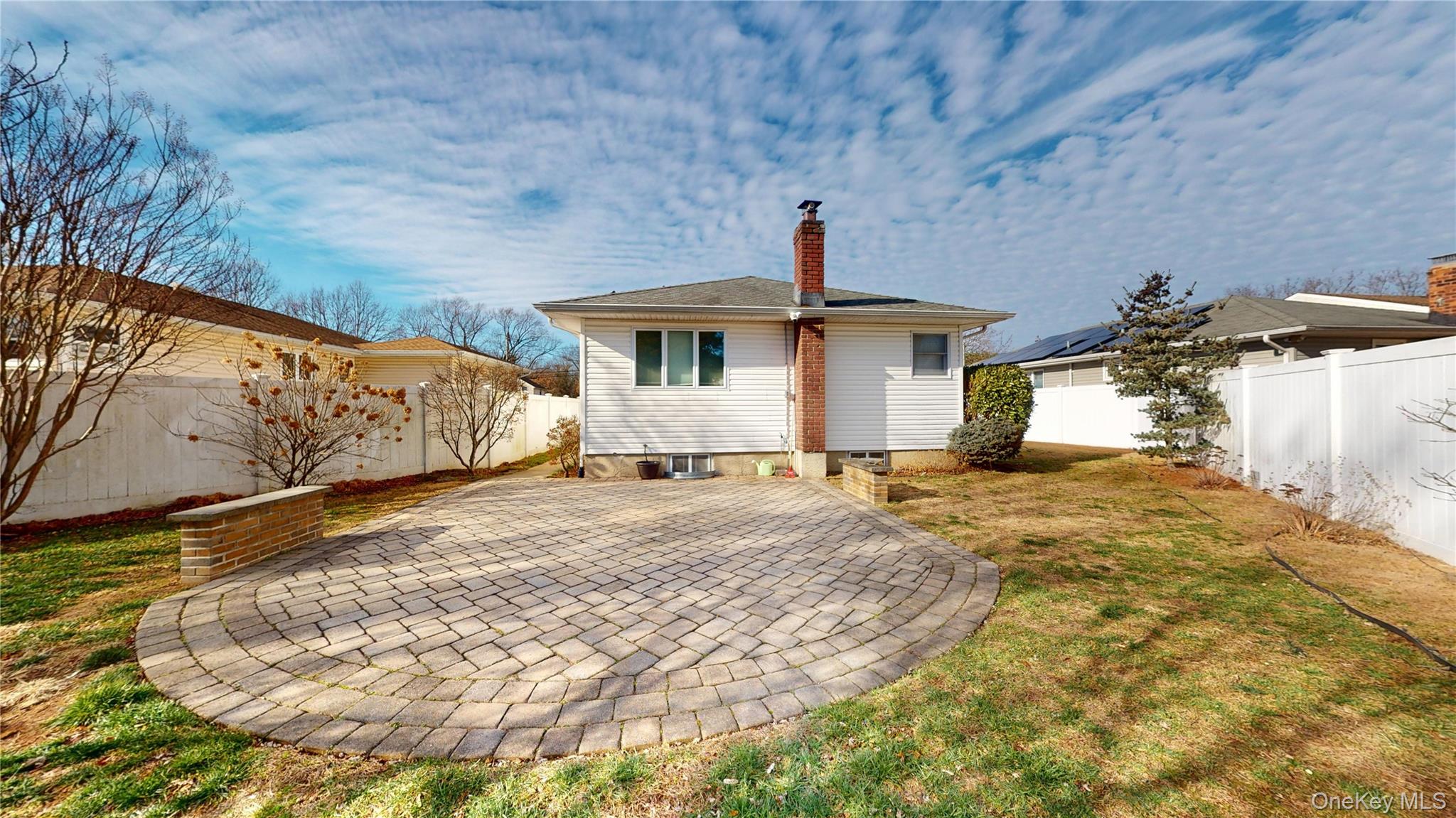 #19 photo, 8 Pleasant Avenue, 롱 아일랜드 Farmingdale , NY 11735