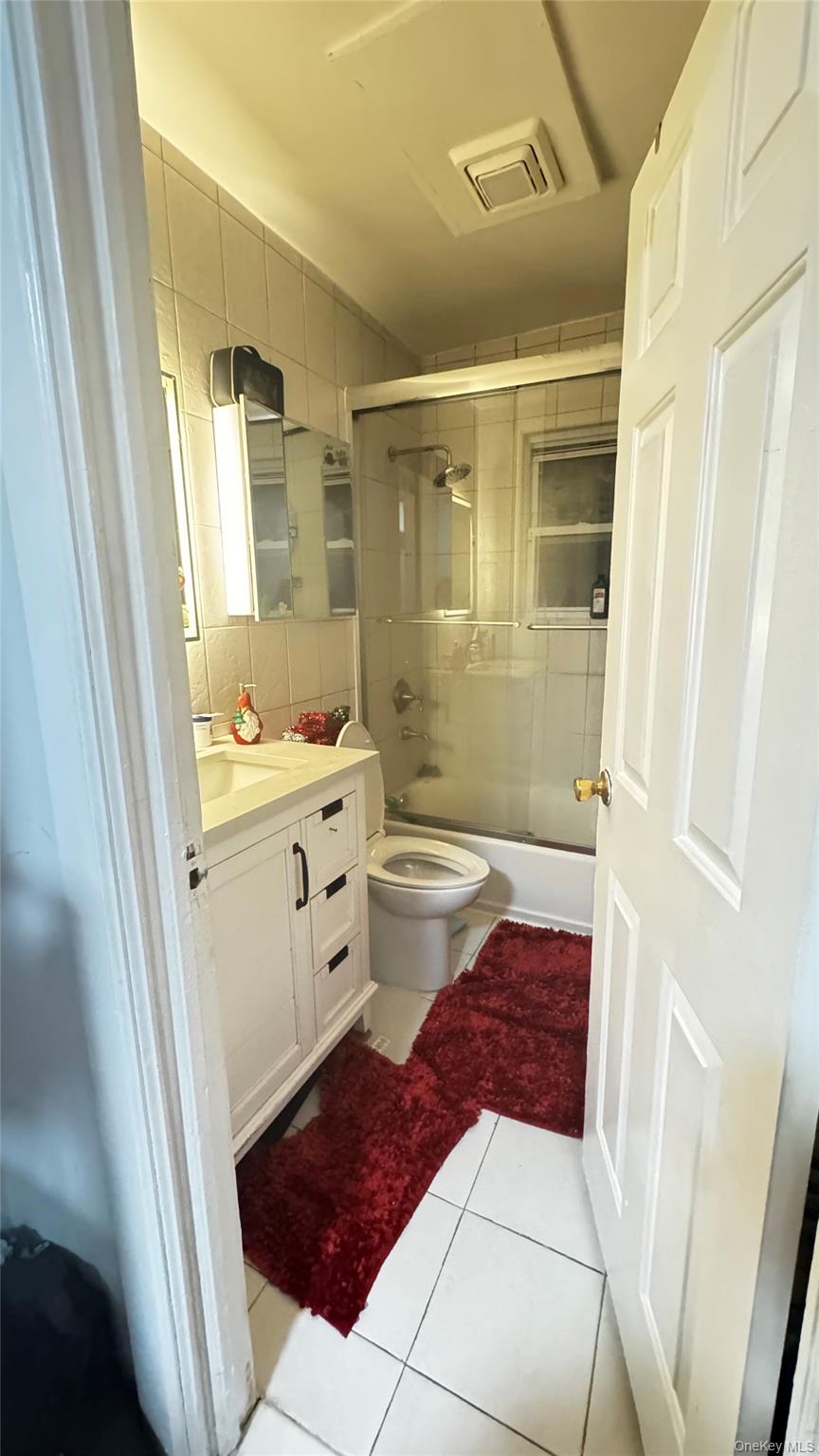 #4 photo, 126-06 111th Avenue, קווינס South Ozone Park , NY 11420