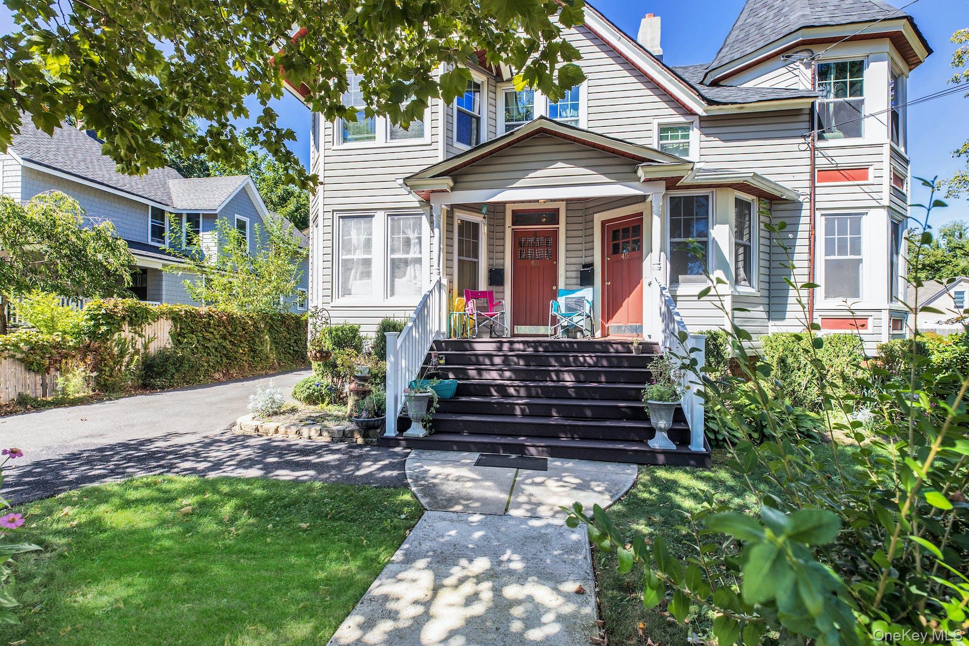 #11 photo, 43 James Street, Саффолк ‖ Babylon , NY 11702