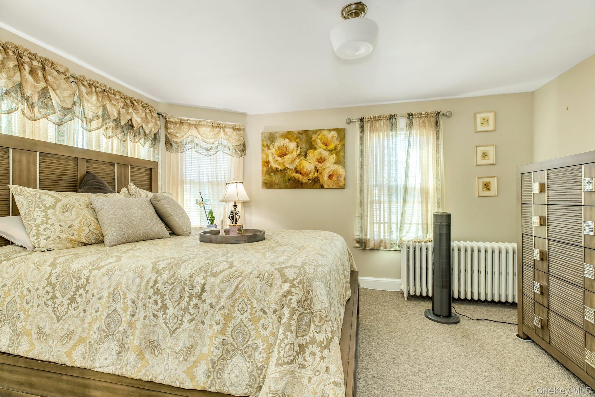 #8 photo, 43 James Street, Саффолк ‖ Babylon , NY 11702