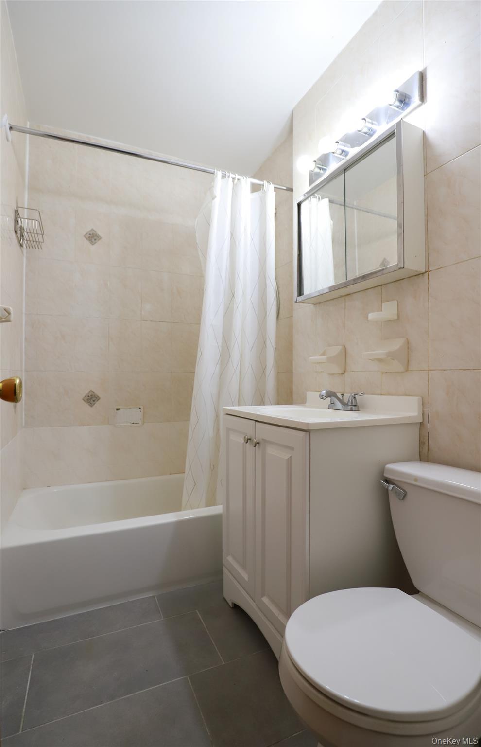 #10 photo, 53-11 90 Street, Elmhurst , NY 11373