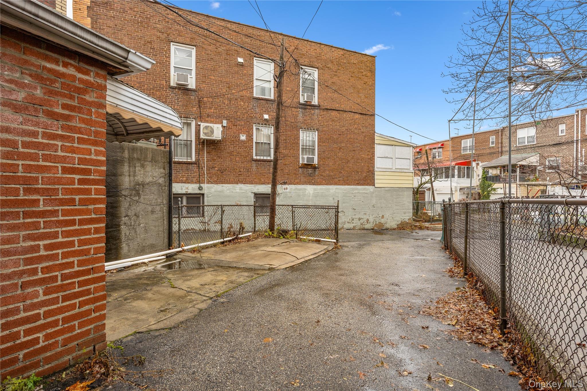 #20 photo, 52-49 79th Street, קווינס Elmhurst , NY 11373