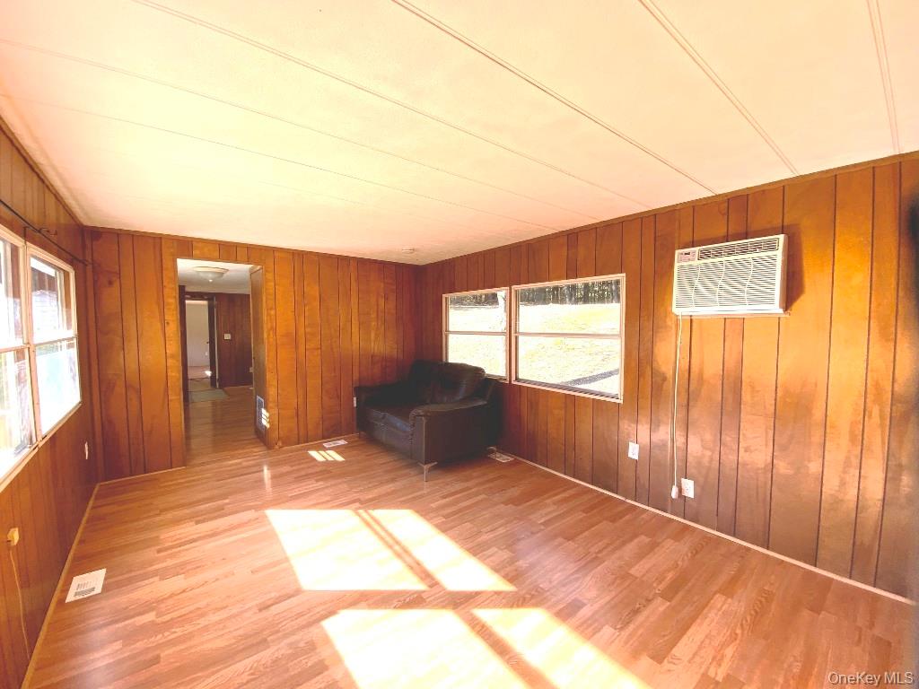 #9 photo, 141 Gale Road, 뉴욕주 Mongaup Valley , NY 12762