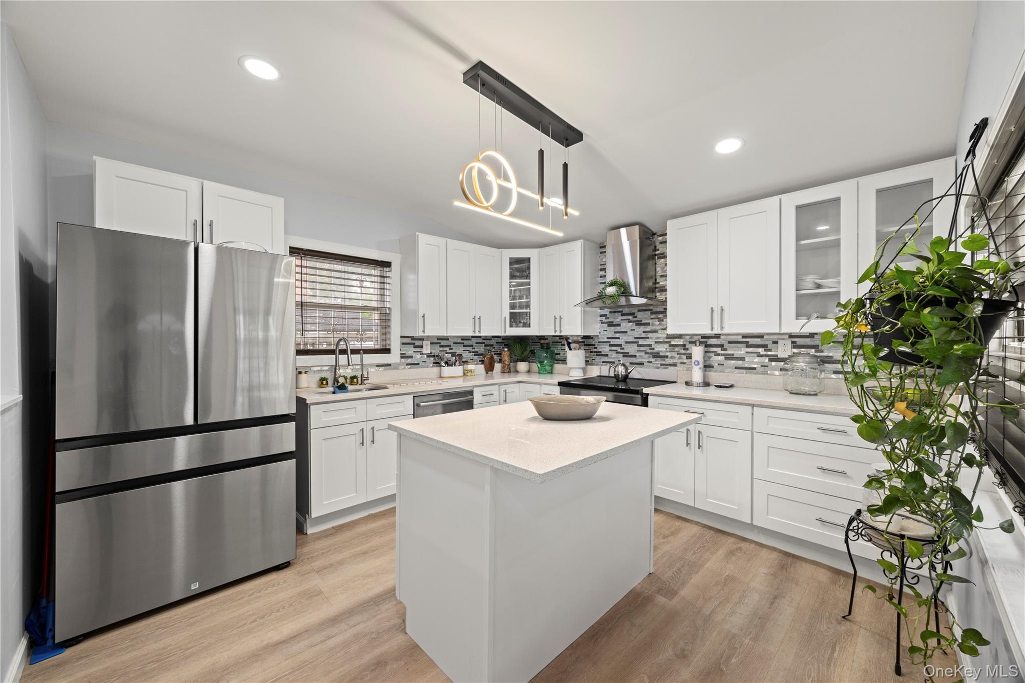 #8 photo, 1805 Lacombe Avenue, Bronx , NY 10473