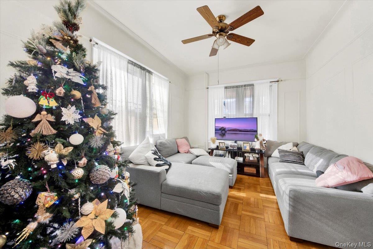 #5 photo, 2312 Morgan Avenue, הברונקס Bronx , NY 10461