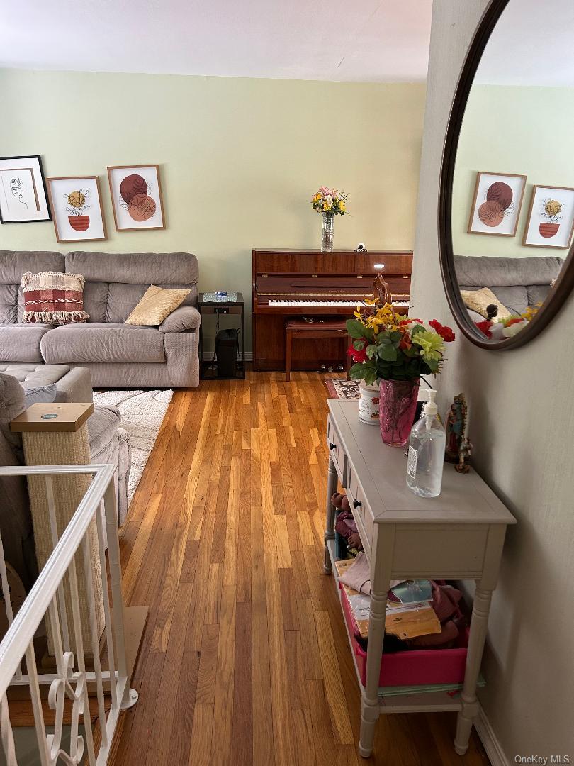 #14 photo, 1 Bristol Court, New City , NY 10956