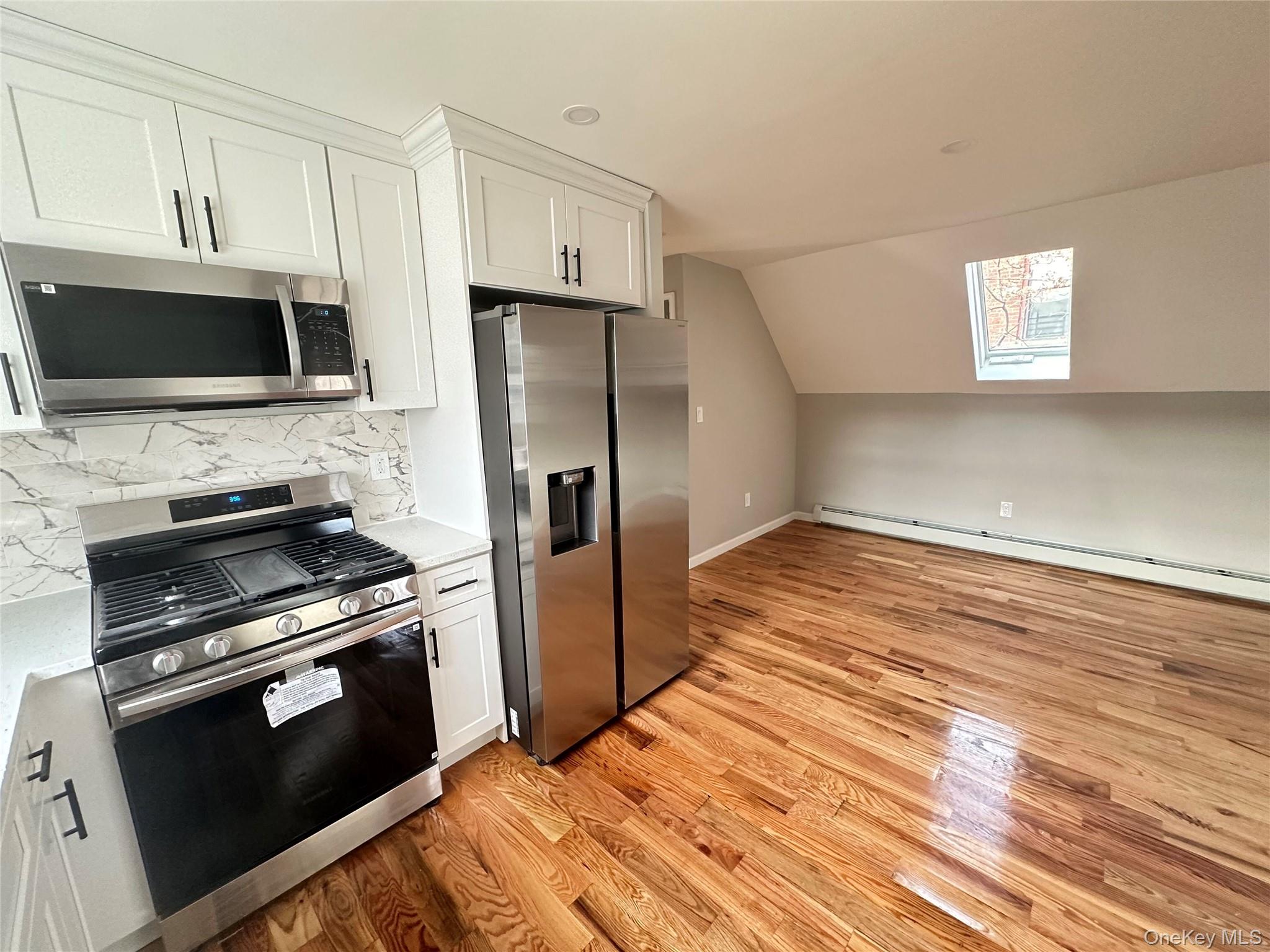 #3 photo, 137-14 Bedell Street, कुईंस Springfield Gardens , NY 11413