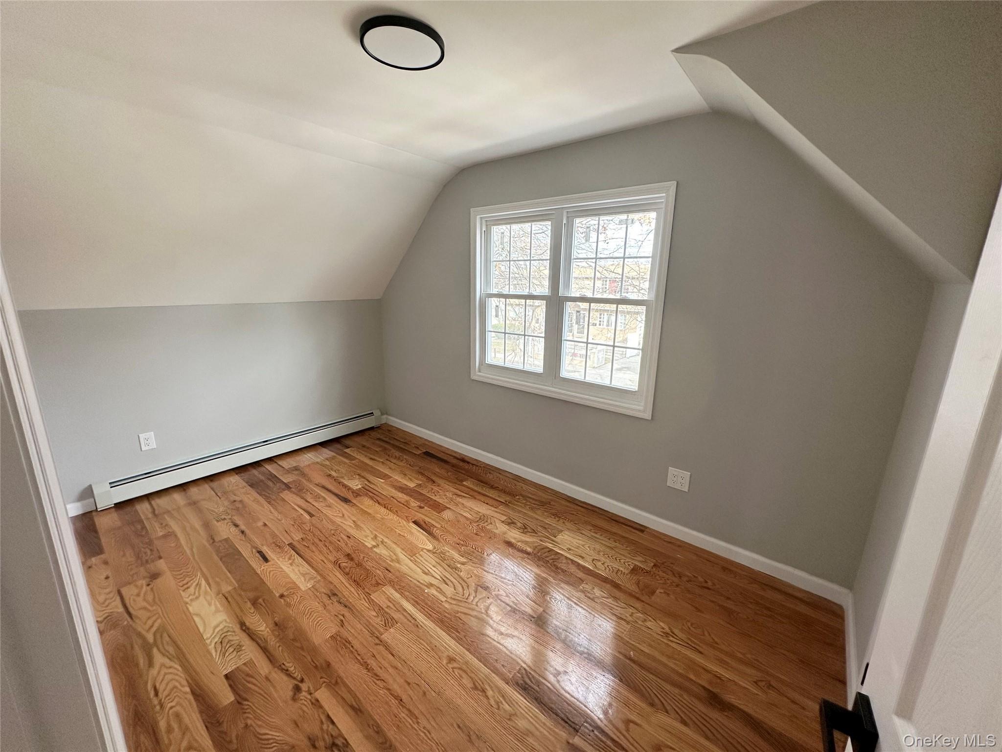 #5 photo, 137-14 Bedell Street, कुईंस Springfield Gardens , NY 11413