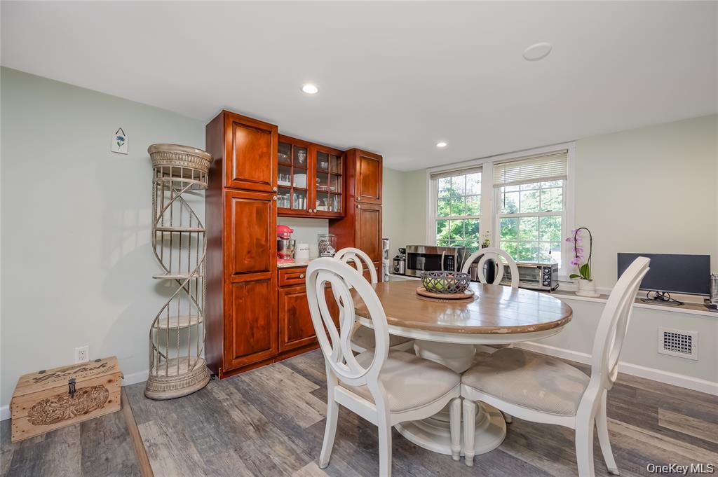 #19 photo, 7 Junior Drive, Ronkonkoma , NY 11779