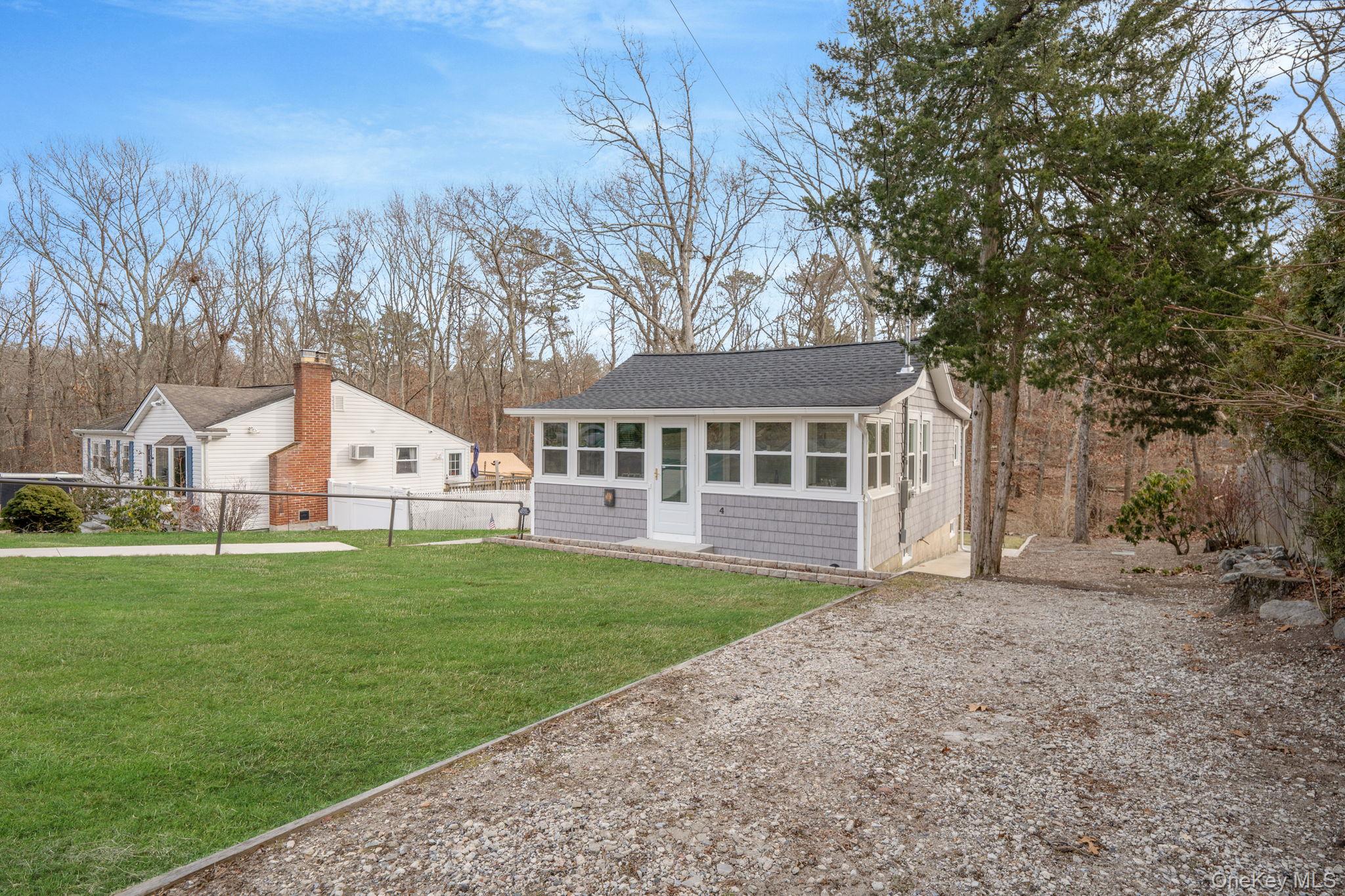 #5 photo, 4 Wyandanch Trail, Ridge , NY 11961