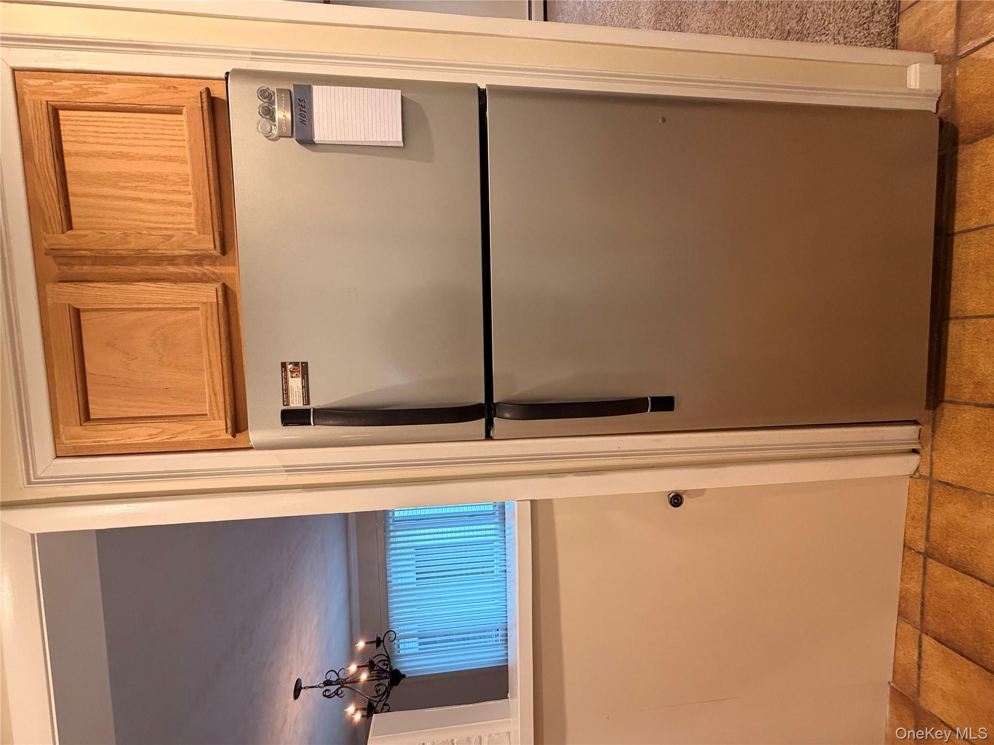 #12 photo, 12 Elves Lane, ناسو Levittown , NY 11756