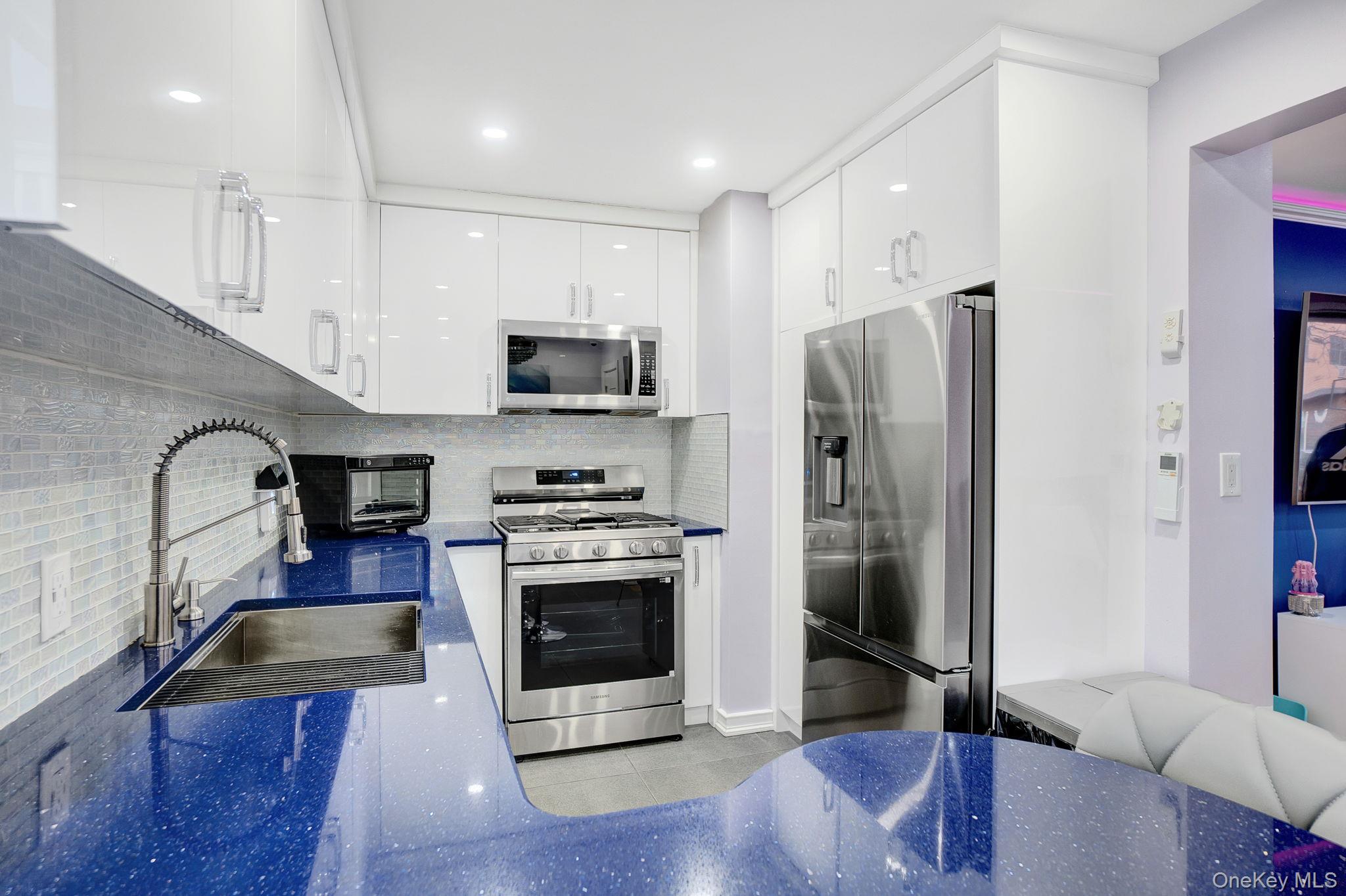 #13 photo, 219-06 67 Avenue, Bayside , NY 11364