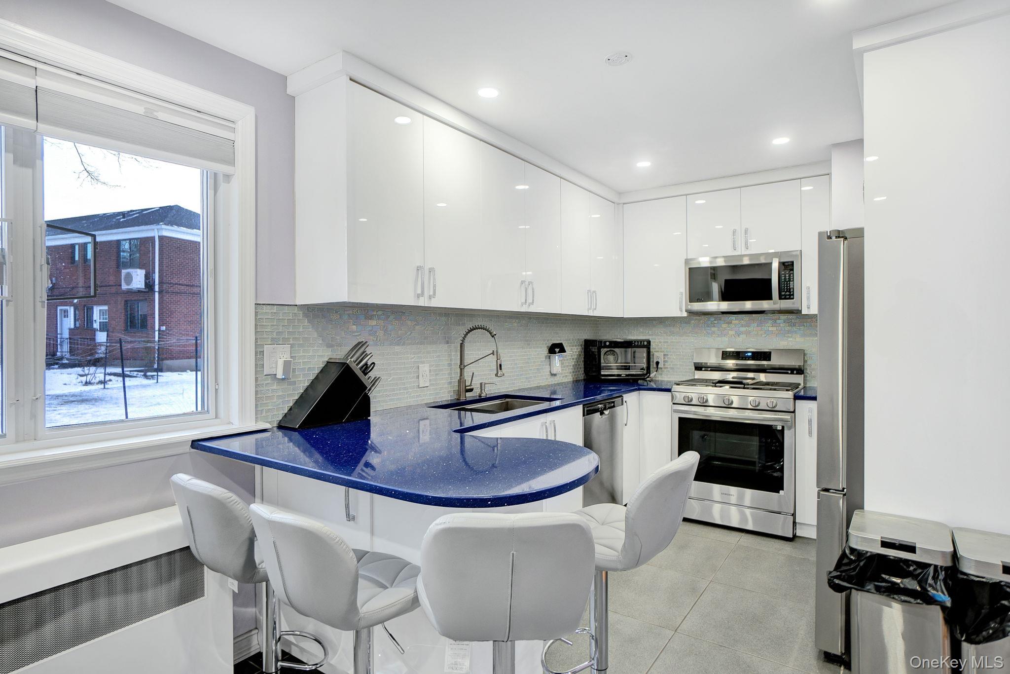 #16 photo, 219-06 67 Avenue, Bayside , NY 11364