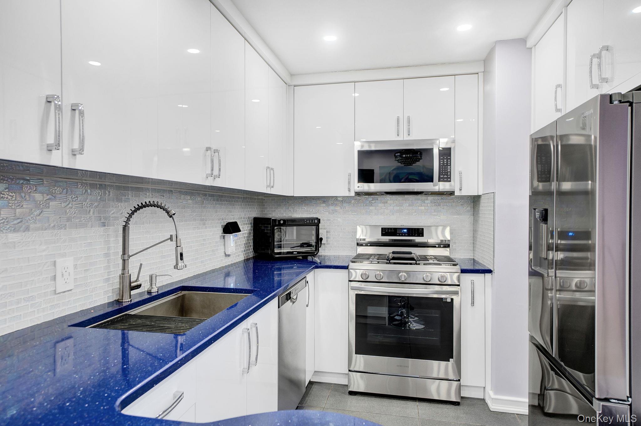 #17 photo, 219-06 67 Avenue, Bayside , NY 11364