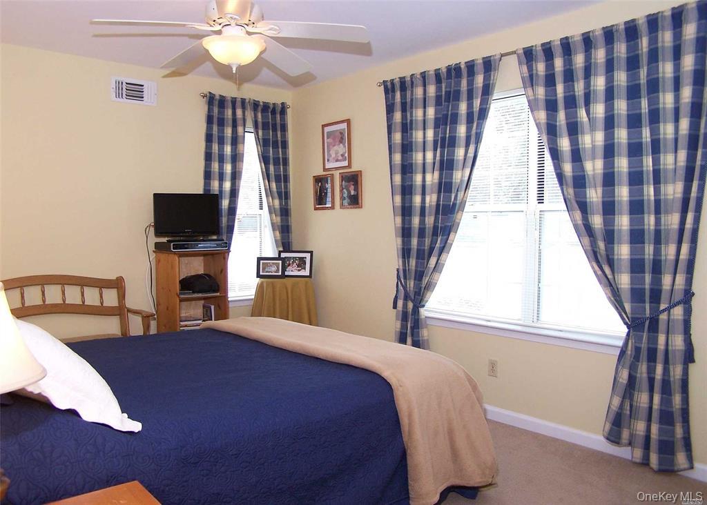 #9 photo, 38 Huntingdale Way, सफ़ोक काउंटी Middle Island , NY 11953