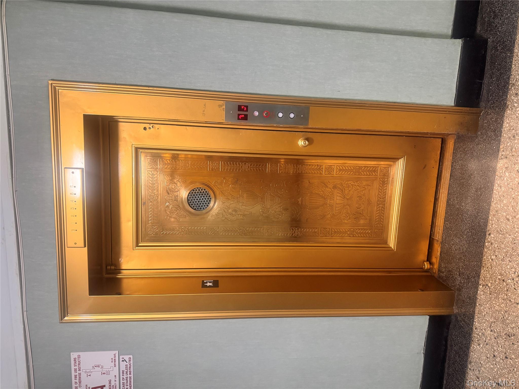 #9 photo, 141-25 Northern Blvd, Flushing , NY 11354