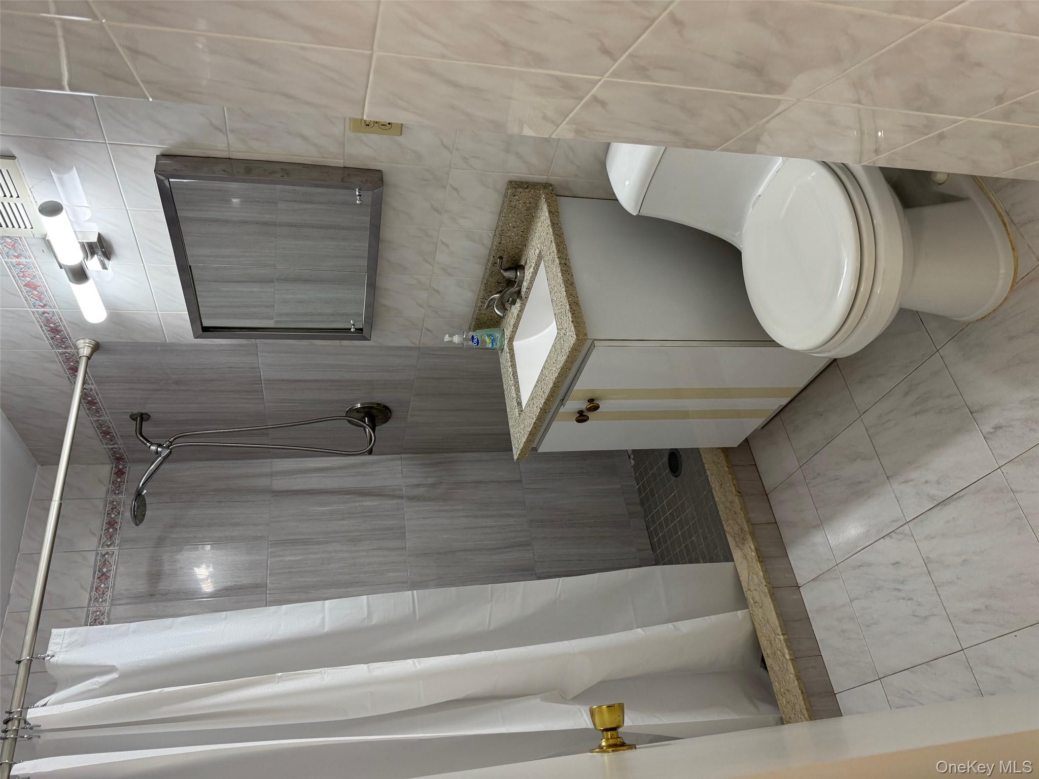 #5 photo, 6932 Eliot Avenue, Middle Village , NY 11379