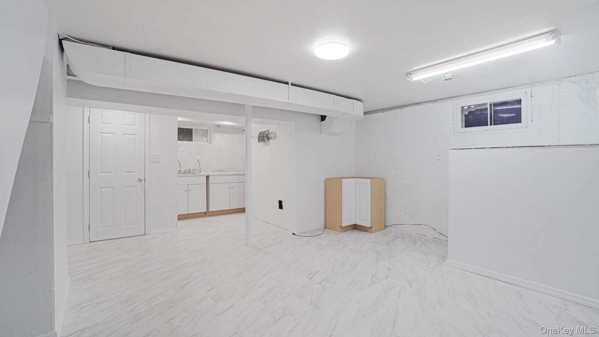 #15 photo, 21 Linden Boulevard, 長島 Hicksville , NY 11801