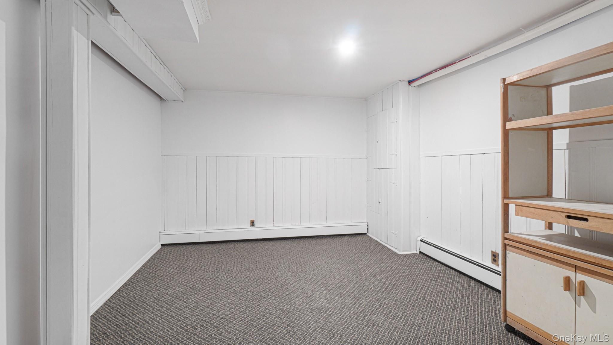 #17 photo, 21 Linden Boulevard, 長島 Hicksville , NY 11801