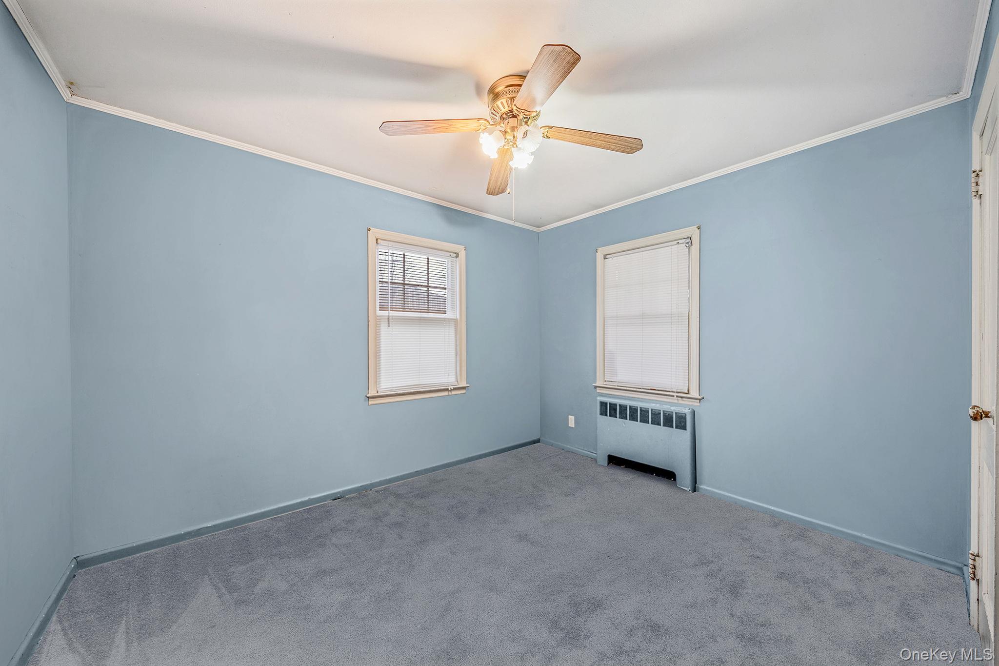 #12 photo, 41 Brookside Court, Copiague , NY 11726