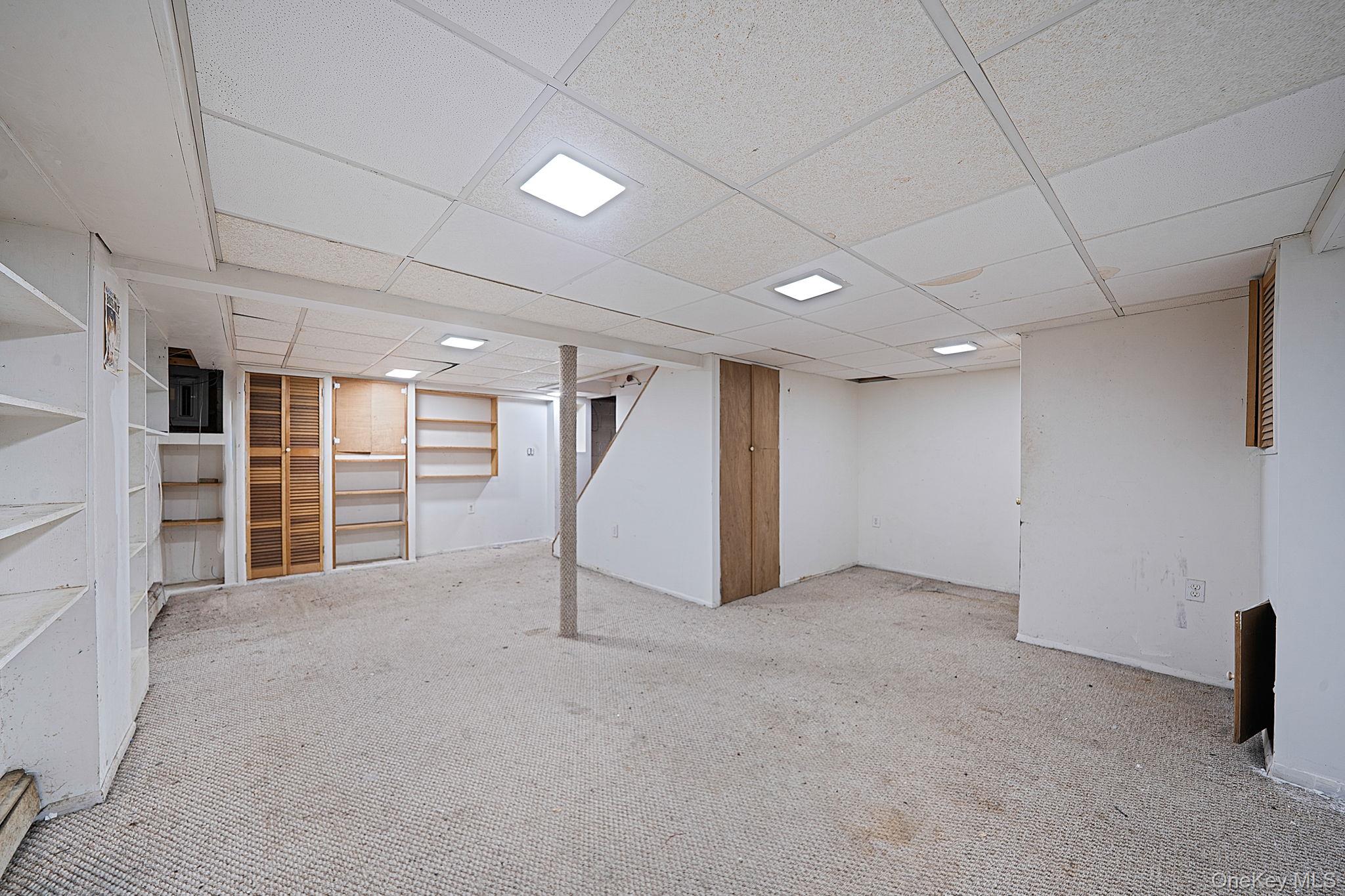 #18 photo, 41 Brookside Court, Copiague , NY 11726