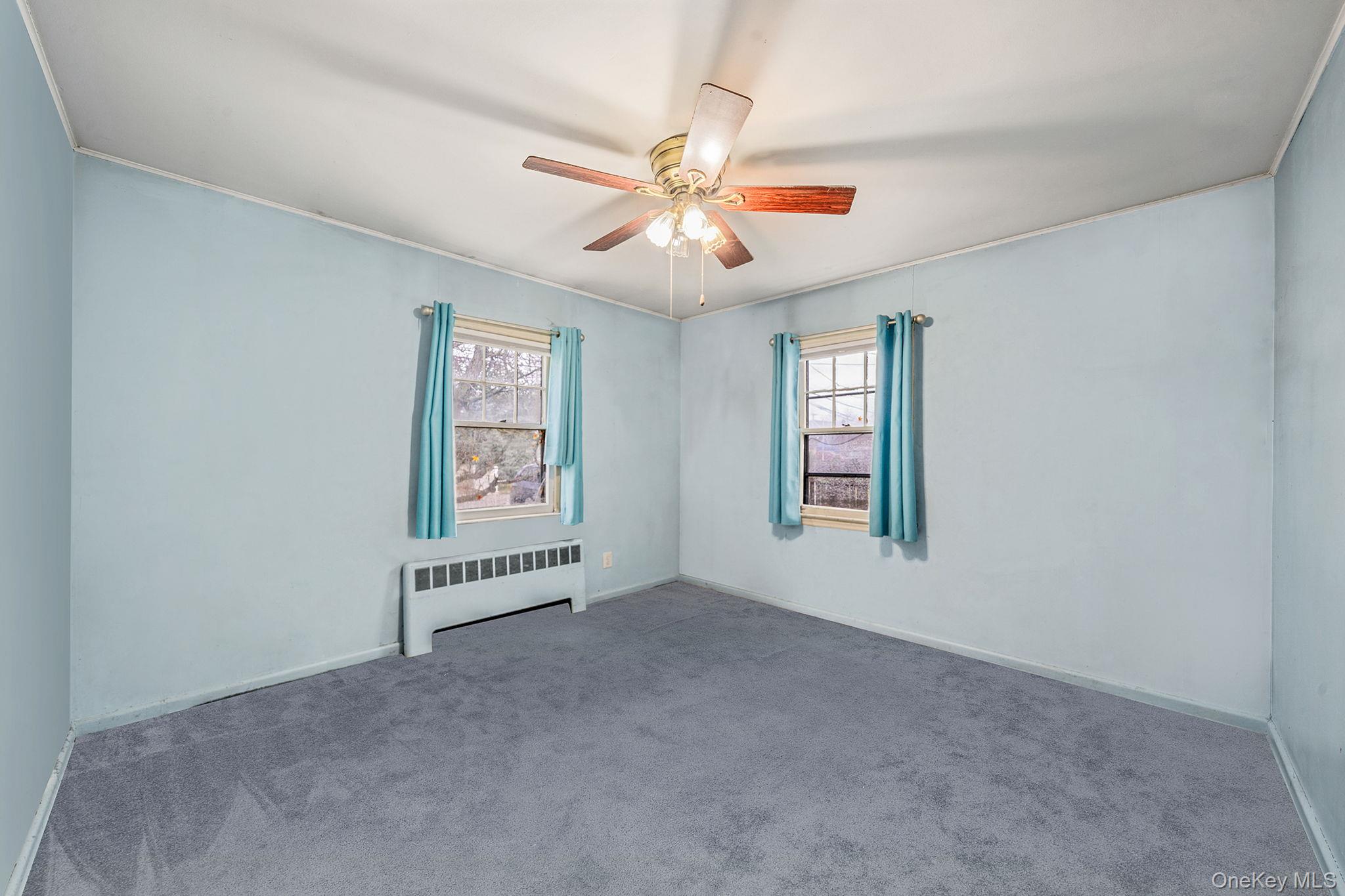 #9 photo, 41 Brookside Court, Copiague , NY 11726