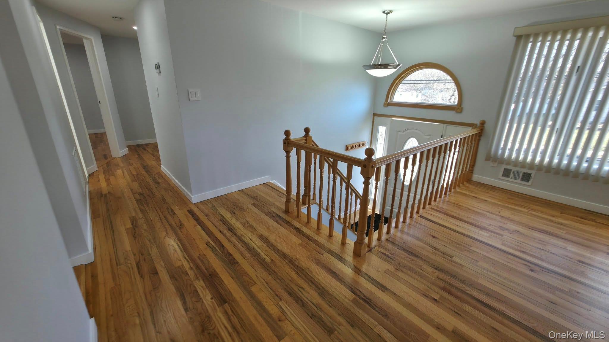 #15 photo, 4 Willow Street, सफ़ोक काउंटी Selden , NY 11784